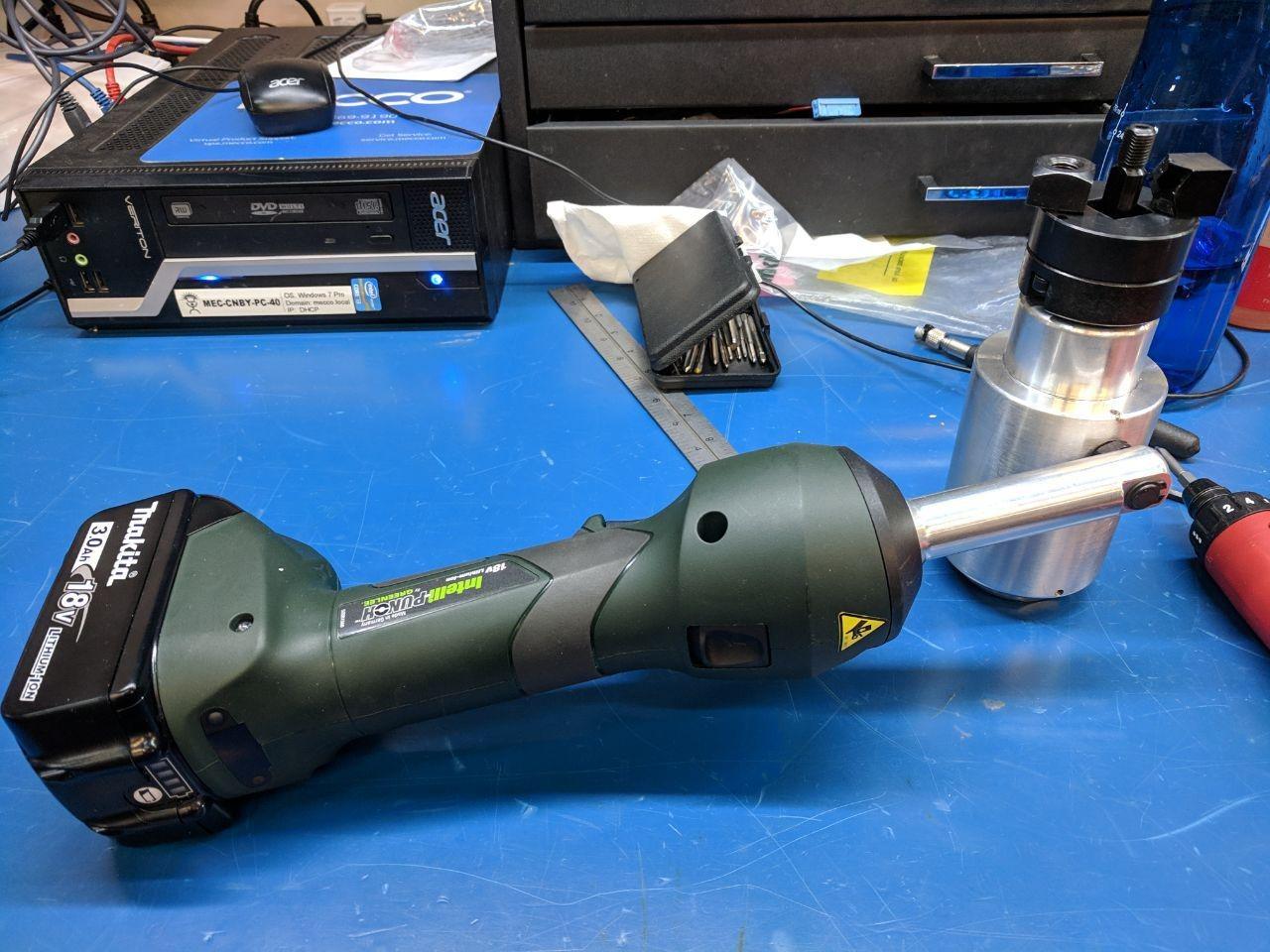 Greenlee LS100X11SB Intelli-PUNCH 11-Ton Battery-Hydraulic Knockout Punch Kit with Slug-Buster, 1/2