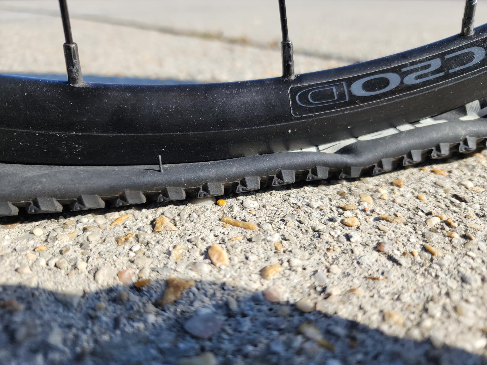 Tommaso Sentiero Sport Performance Aluminum Gravel Bike Shimano Claris 24 Speeds Road Bicycle customer photo 2