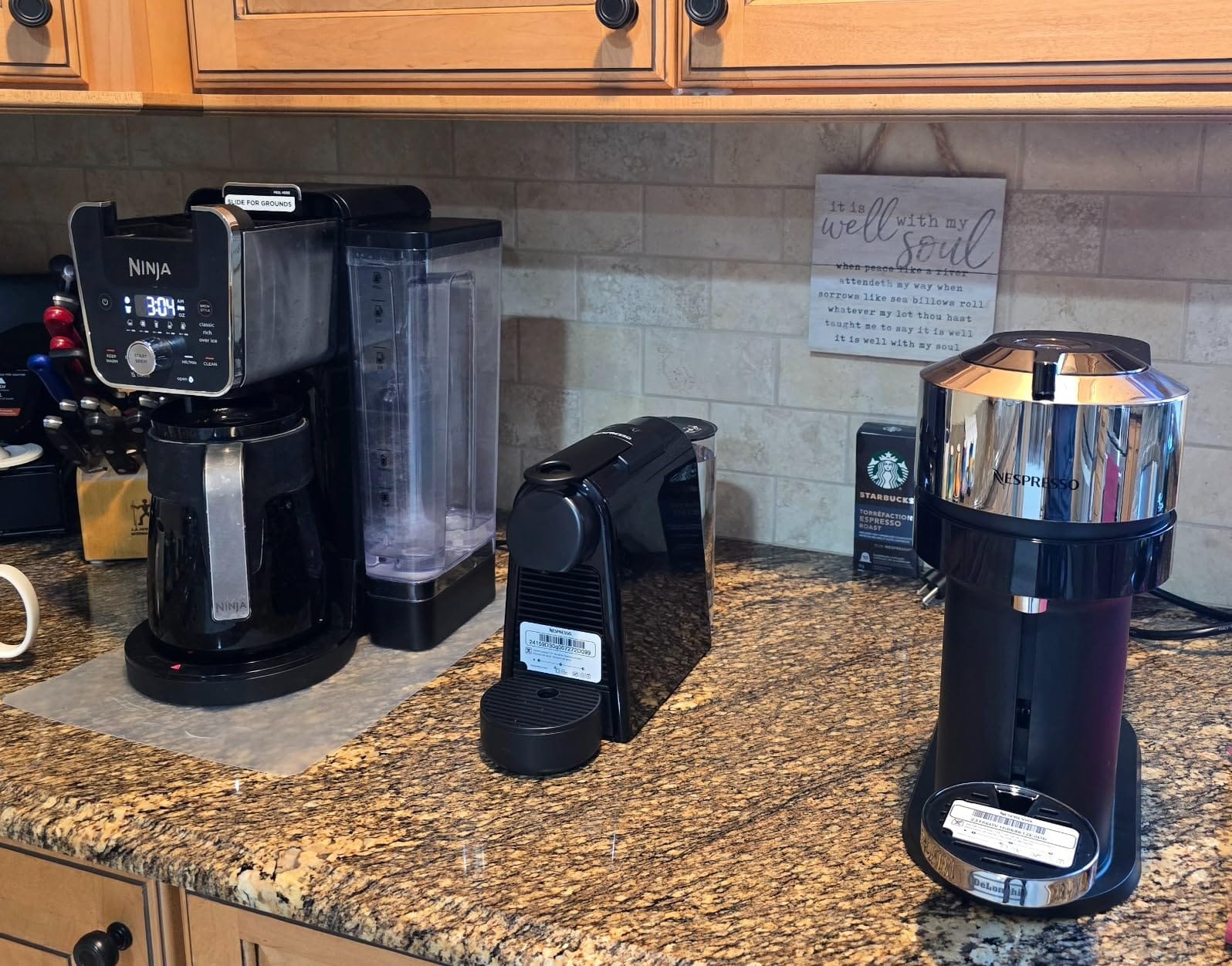 Essenza Mini Coffee and Espresso Machine by De'Longhi, Black customer photo 1