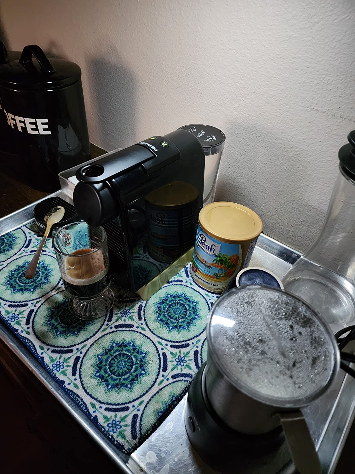 Essenza Mini Coffee and Espresso Machine by De'Longhi, Black customer photo 2