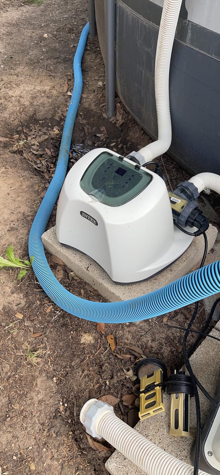 INTEX Krystal Clear QS1200 Saltwater Swimming Pool Chlorine System | 26669EG - For Above Ground Pools up to 15,000 Gal, Pool Cleaner with Automatic Timer and Self Cleaning Mode customer photo 1