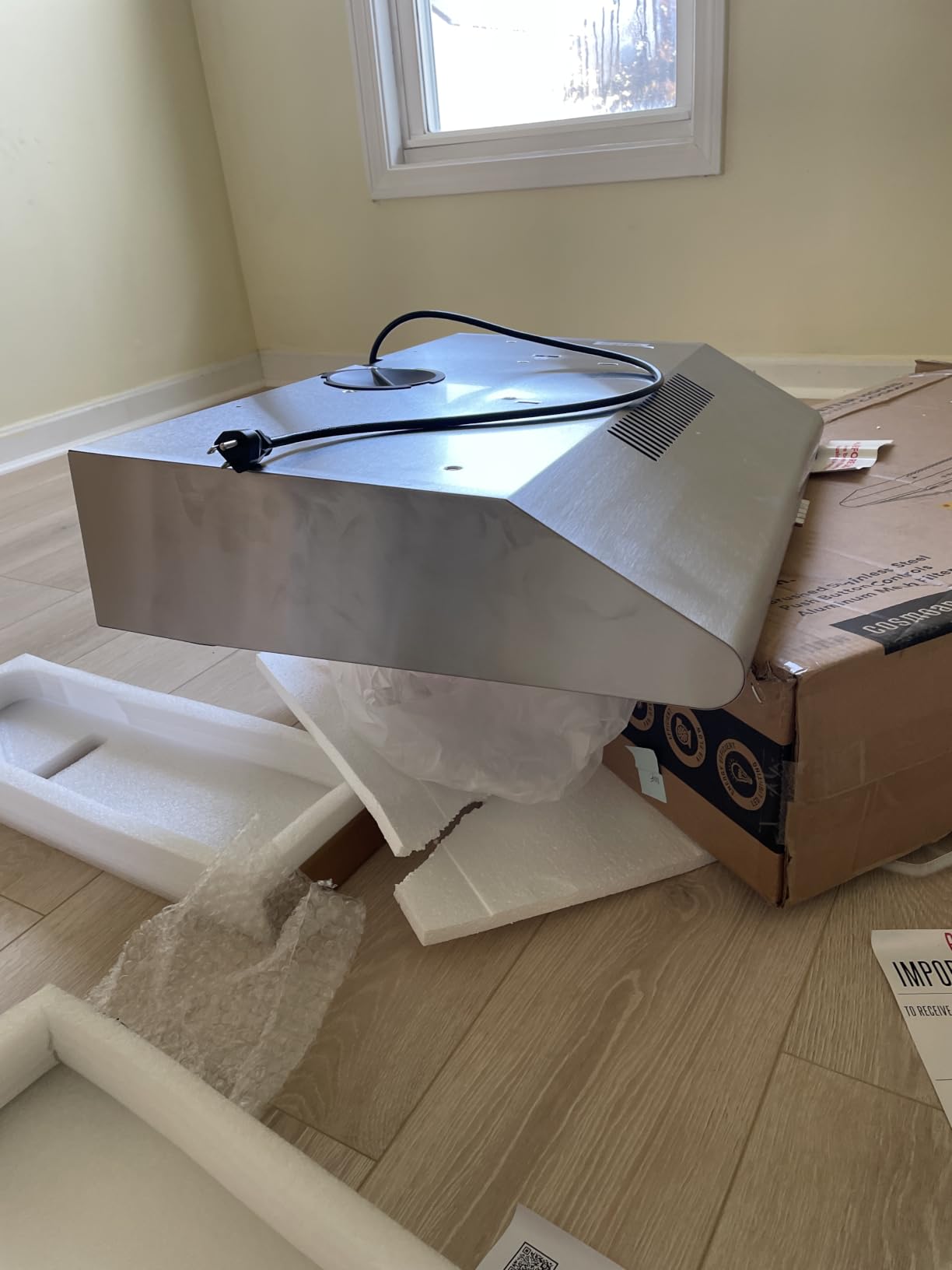 COSMO COS-5MU30 30 in. Delta Collection Ducted Under Cabinet Range Hood, Button Controls, Reusable Filters, LED Lights, Stainless Steel | Cosmo COS-5MU30 Reusable Filters, LED Lighting, Push Button Controls, 3 Fan Speeds, Slim Profile, Top or Rear Venting customer photo 1
