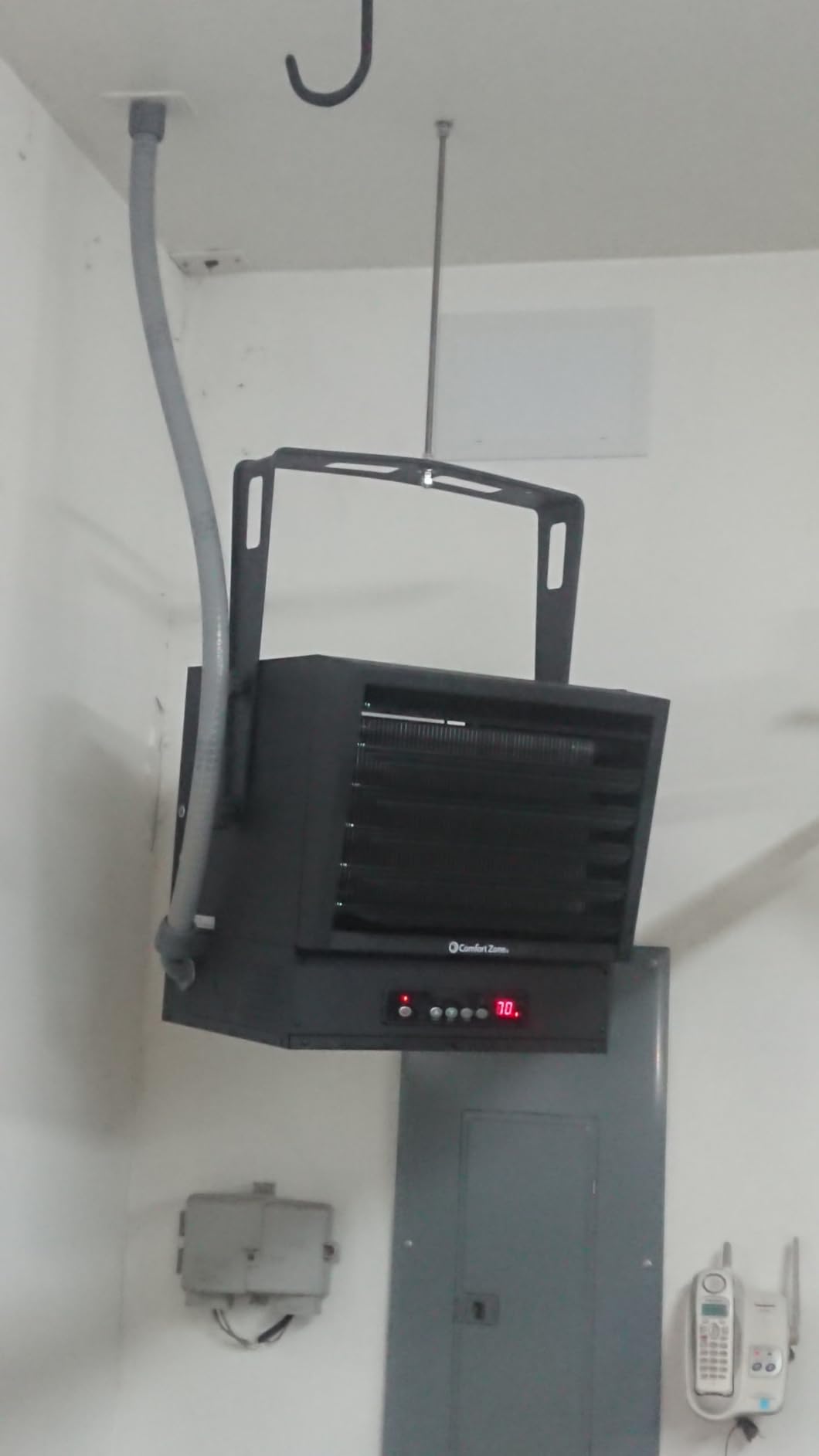 Comfort Zone Hard-Wired Digital Ceiling Mount Heater with Full-Function Remote, 10,000 Watt, 240 Volt, Fan-Forced, Overheat Protection, Thermostat & 12-Hour Timer, Ideal for Garage & Workshop, CZ260ER customer photo 1