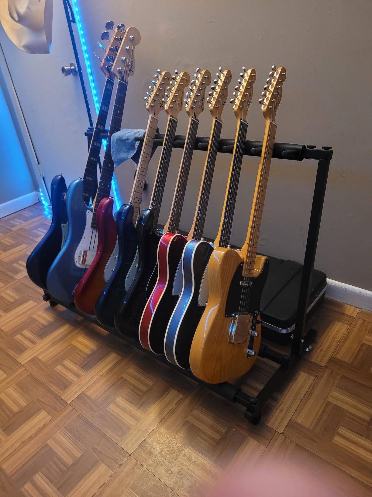 Kuyal Multi-Guitar Display Rack, Folding Stand for Band Stage, Bass & Acoustic Guitars, Black (9 Holder) customer photo 2