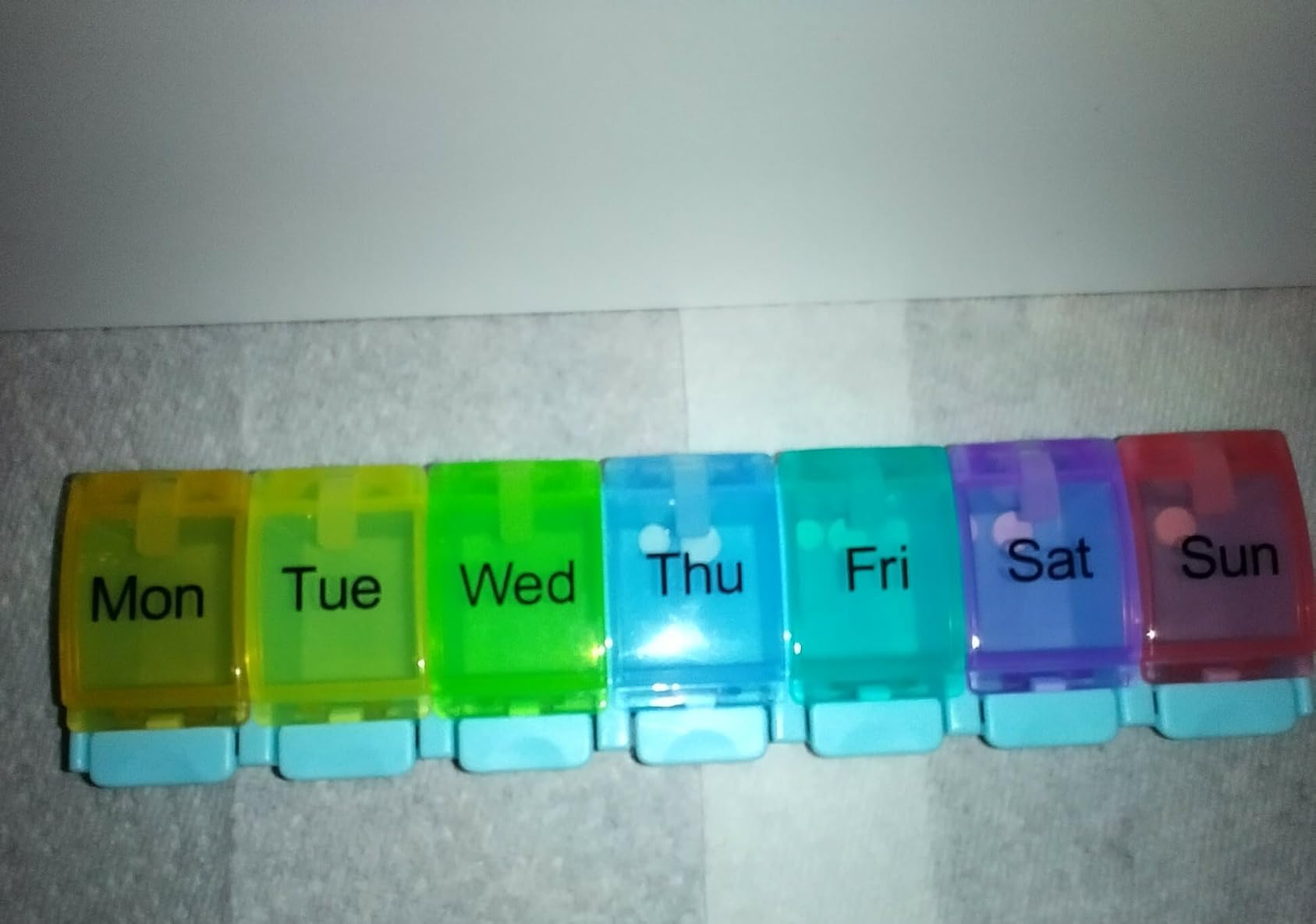 AUVON Weekly Pill Organizer Arthritis Friendly, BPA Free Travel 7 Day Pill Box Case with Spring Open Design and Large Compartment to Hold Vitamins, Cod Liver Oil, Supplements and Medication customer photo 1