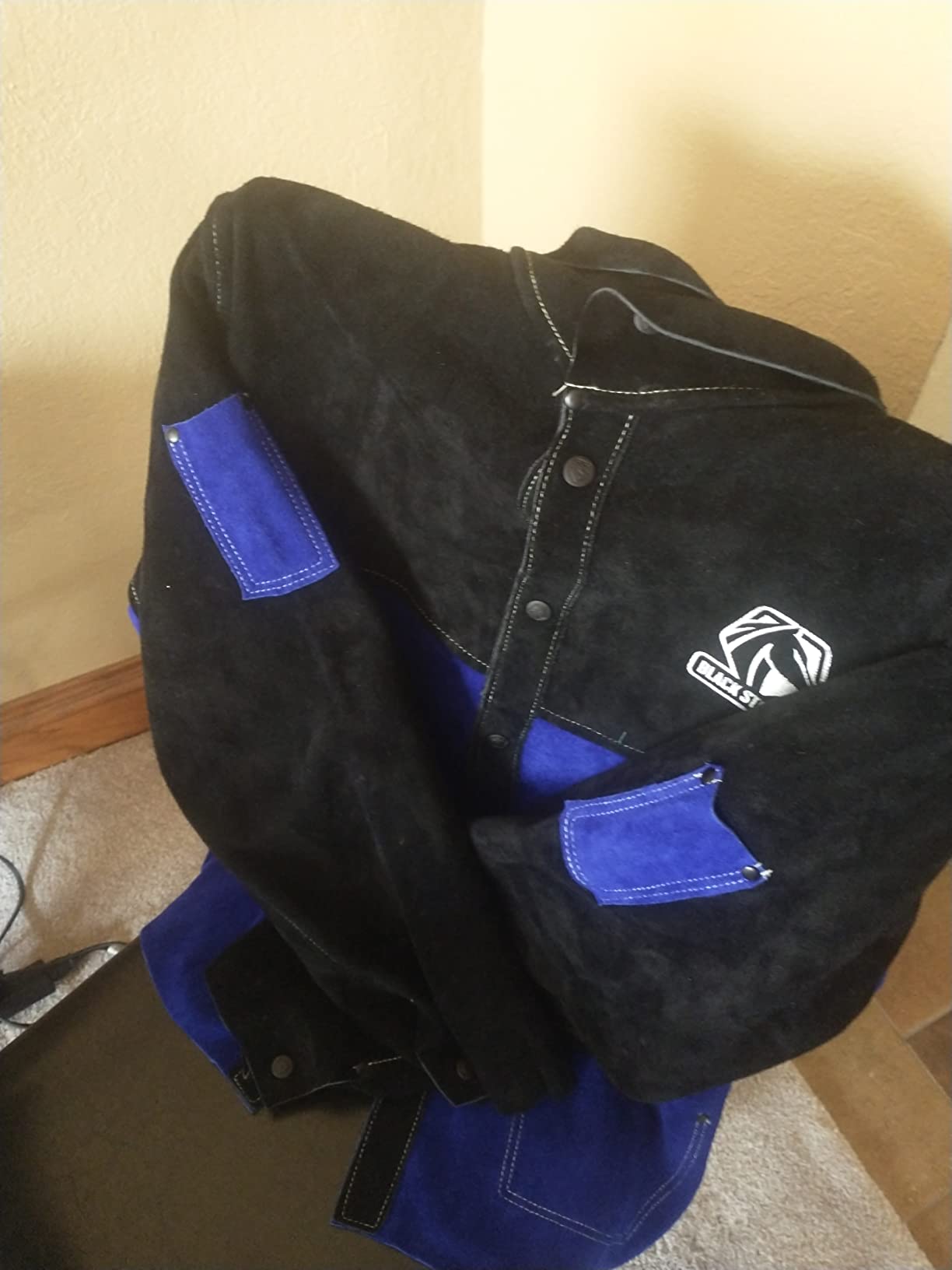 Black Stallion (JL1030 Color Block Leather Welding Jacket, Premium Split Cowhide Leather, Black/Blue customer photo 1