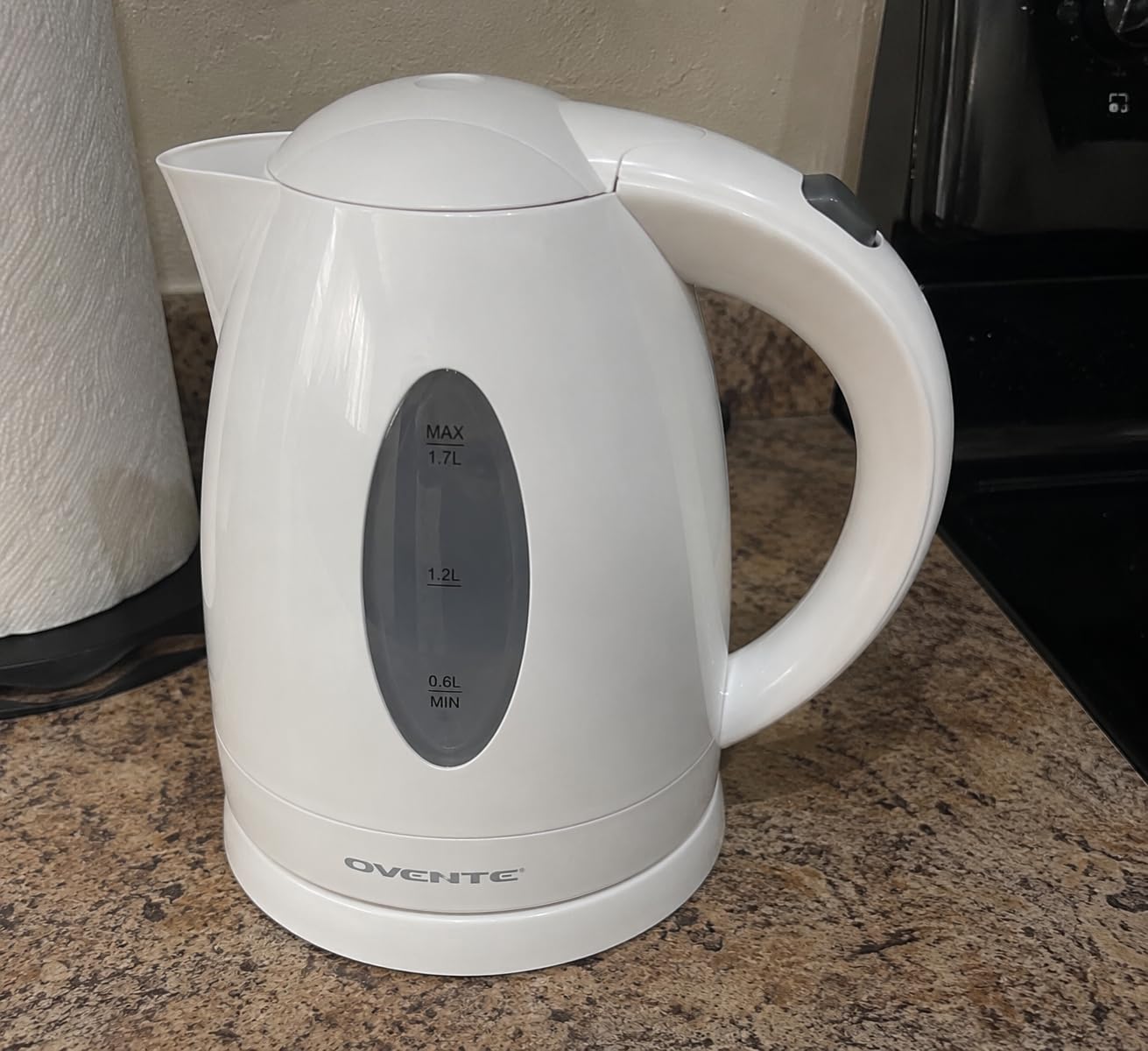 OVENTE Electric Kettle, 1.7L Fast Boiling Water Heater for Coffee or Tea, BPA Free with Water Level Gauge, Auto Shut-Off, Boil-Dry Protection, Indicator Light and Removable Filter, Black KP72B customer photo 1