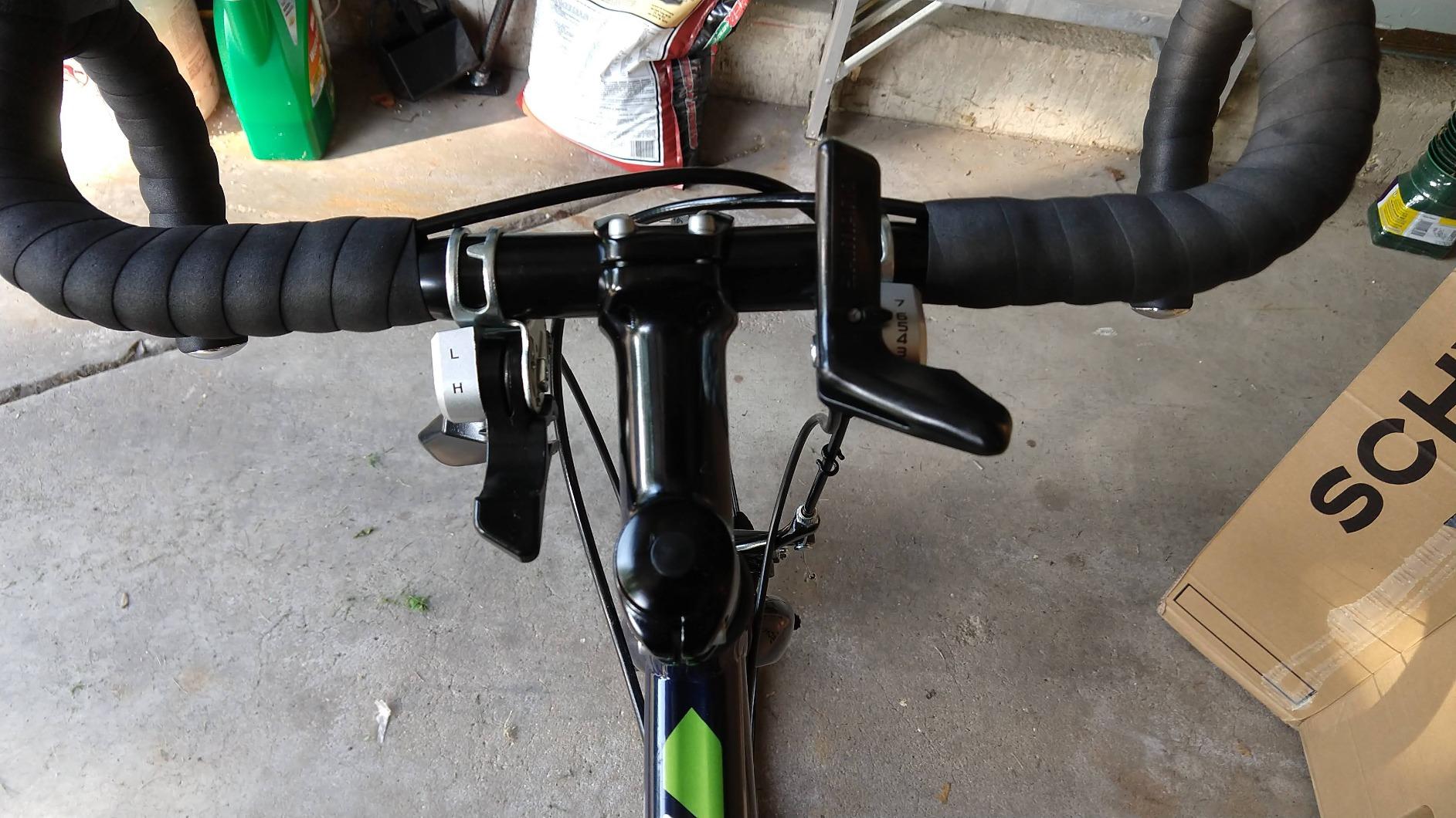 Schwinn Volare 1300 Road Bike, 700c Mens and Womens Bike, 14-Speed Drop Bar Road Bicycle, Aluminum Frame, Sport Tires, Fitness Seat, Alloy Caliper Brakes, Adult Bicycle customer photo 1