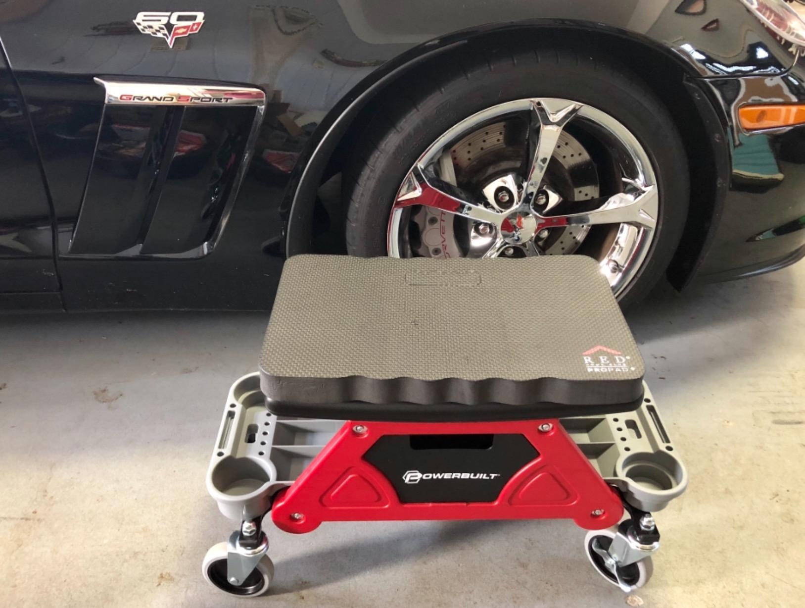 Powerbuilt Heavy Duty Roller Mechanics Seat and Brake Stool with 4-in. Rubber Swivel Casters Roll Over Anything, Big Seating Platform, Slide Out Tool Trays and Drawer 300 lb. Capacity – 240036 customer photo 1
