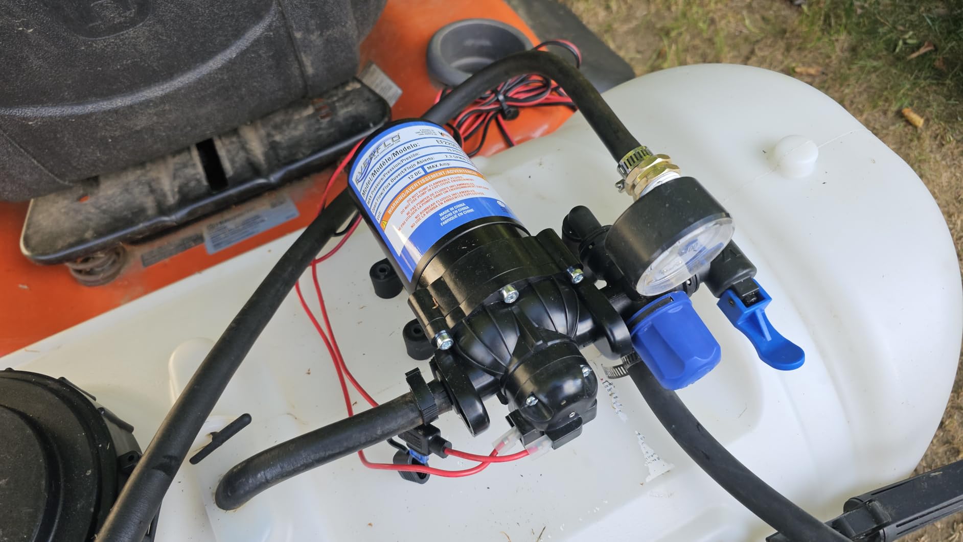 Master Mfg 15-Gallon ATV Broadcast Sprayer - 7ft Swath, 2.2 GPM, 70 PSI Max customer photo 1