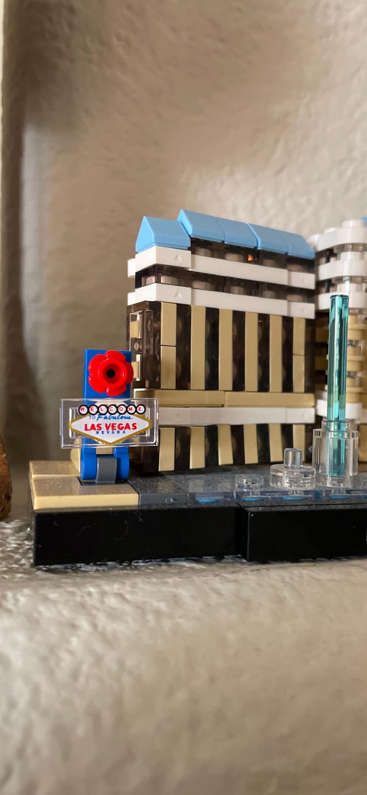 Architecture Skyline Collection Las Vegas Building Kit 21047 (487 Pieces) customer photo 1