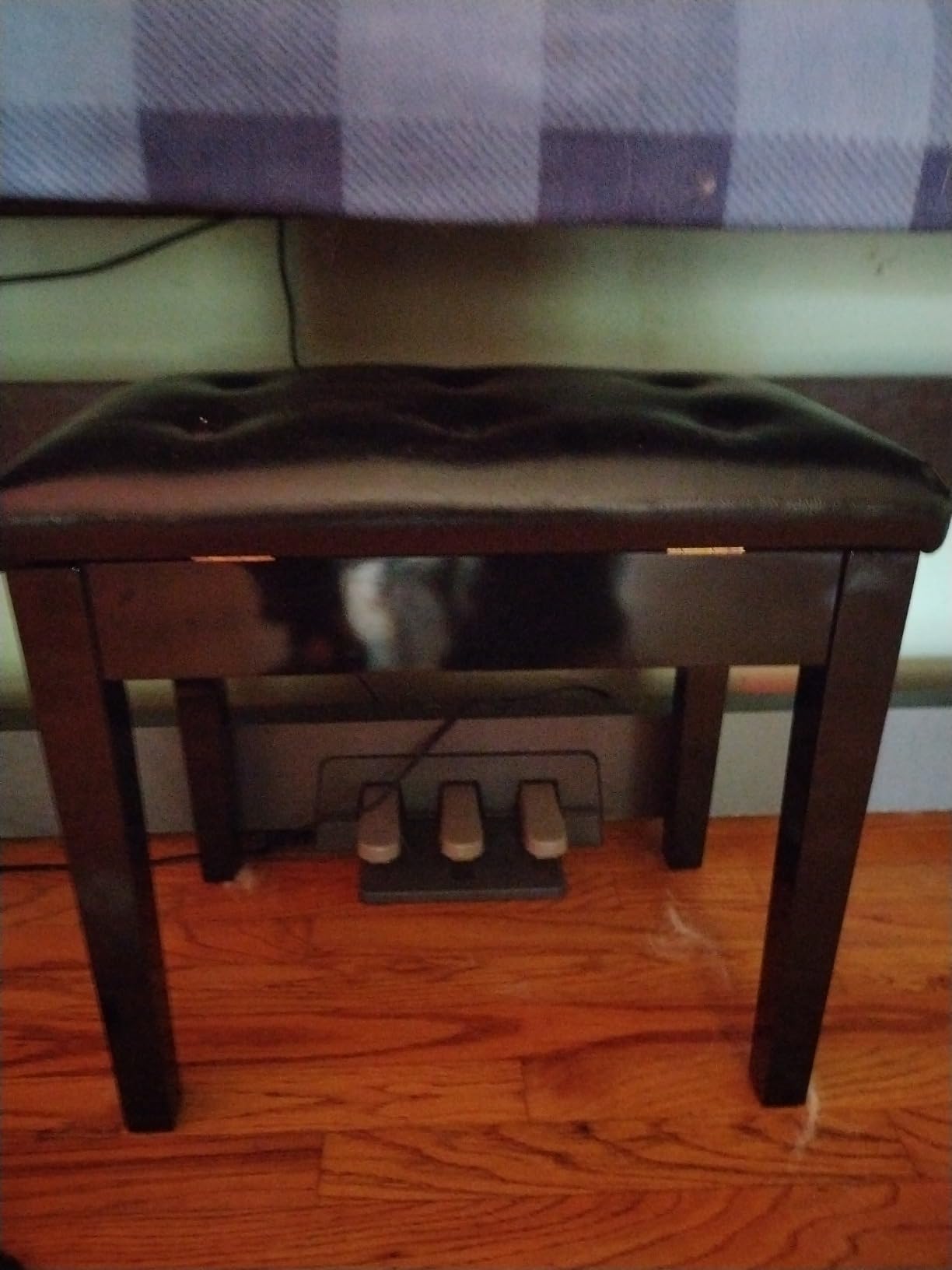Bonnlo Adjustable Black Piano Bench with Storage Faux Leather Wooden Piano Stool customer photo 2