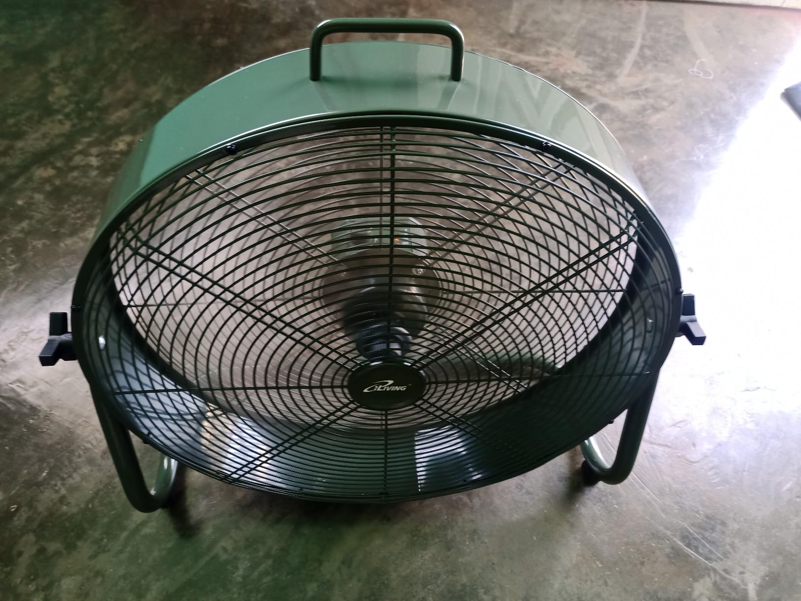 iLIVING 20 Inch Heavy Duty Floor & Wall Mount Fan - 5750 CFM High Velocity, 120-Watt, 3-Speed, Industrial Cooling for Garage, Workshop, Office, Home - UL Listed, Black customer photo 1