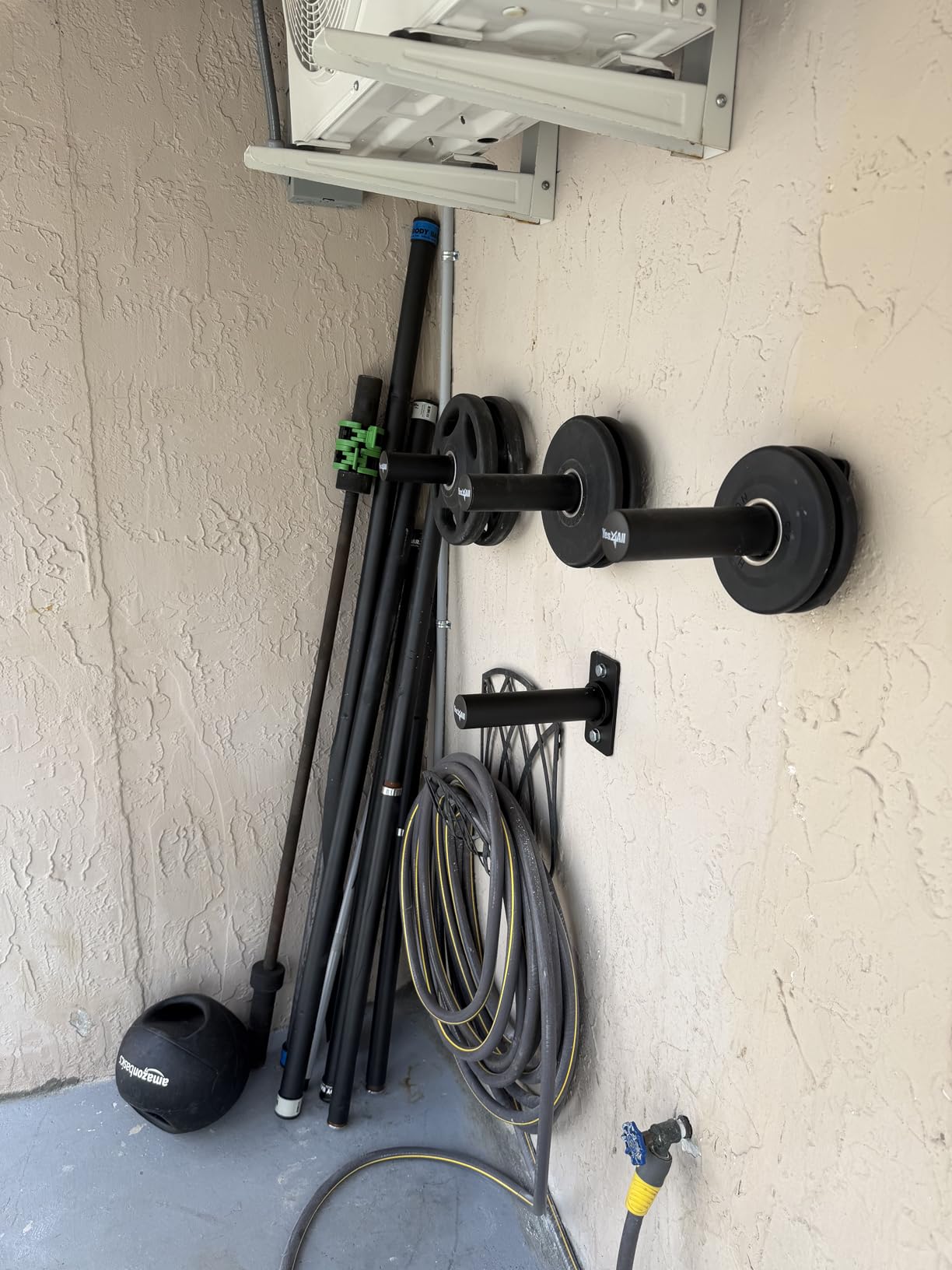 Yes4All Vertical Wall Mounted Olympic Barbell Holder, Barbell Storage Rack, Hanging Barbell Rack for Home Fitness Equipment customer photo 1