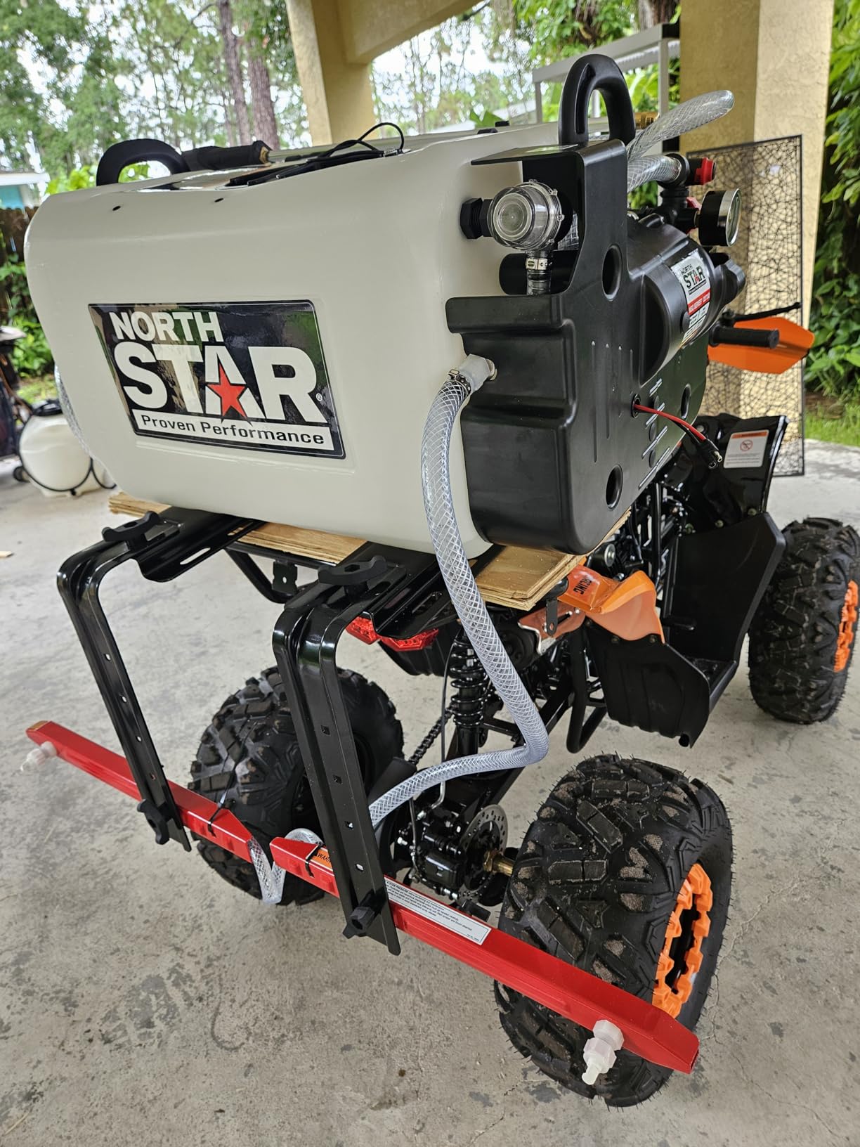 NorthStar 12V Sprayer Pump - 16-Gallon, 2.2 GPM, 70 PSI with 2-Nozzle Boom customer photo 1