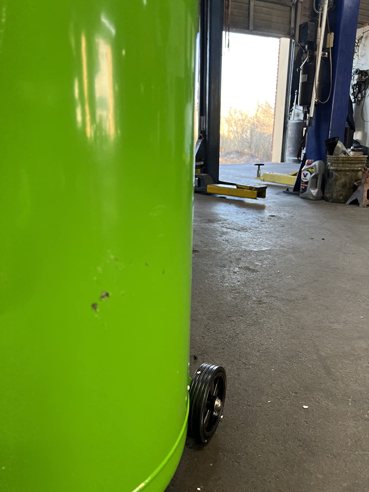 OEMTOOLS 87042 18 Gallon Portable Oil Lift Drain, Waste Oil Drain with Steel Waste Oil Container, Oil Changing, Oil Dolly for Motor Oil Drain, Funnel Drain customer photo 2