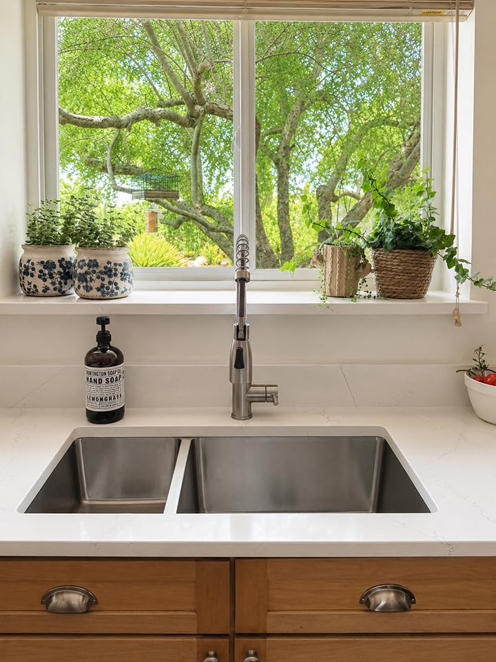 Ruvati 32-in 16-Gauge 30/70 Undermount Double Bowl Kitchen Sink - RVM5307 customer photo 2
