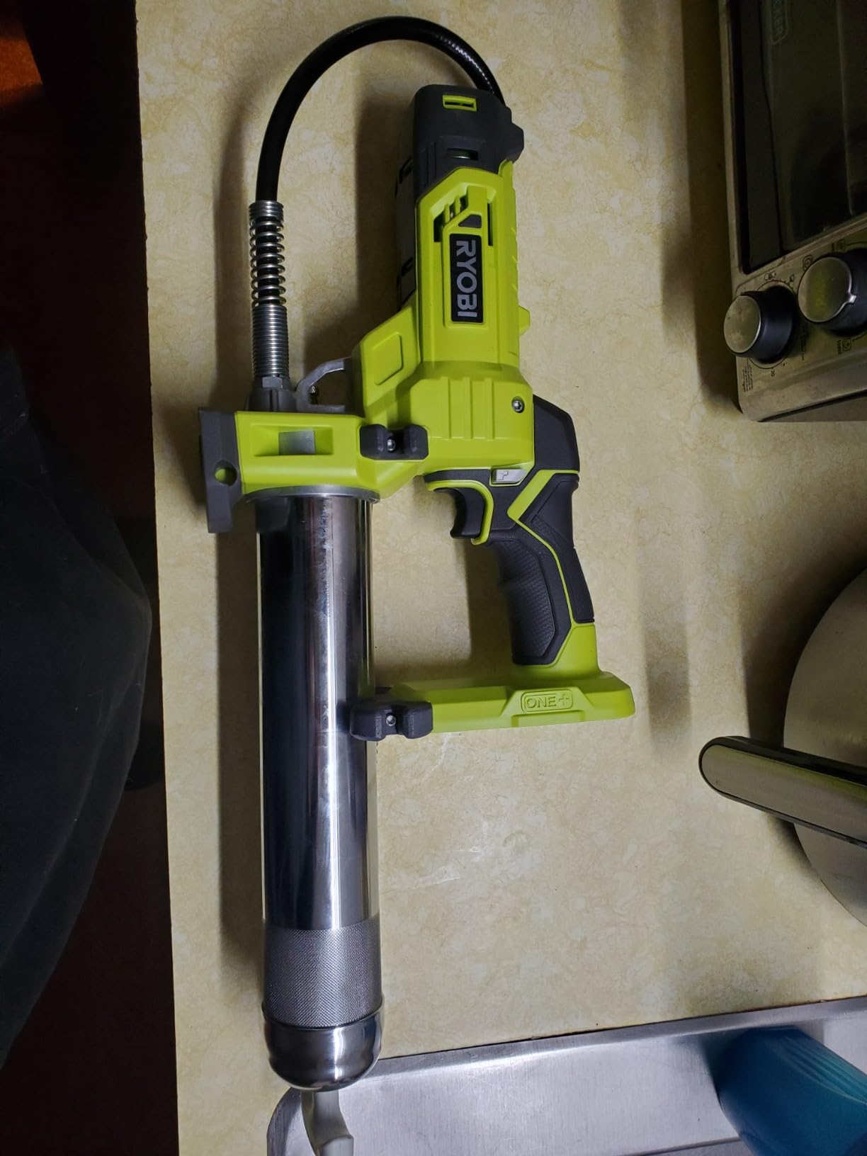 Ryobi 18V Volt Cordless Grease Gun P3410 (Tool-Only) customer photo 1