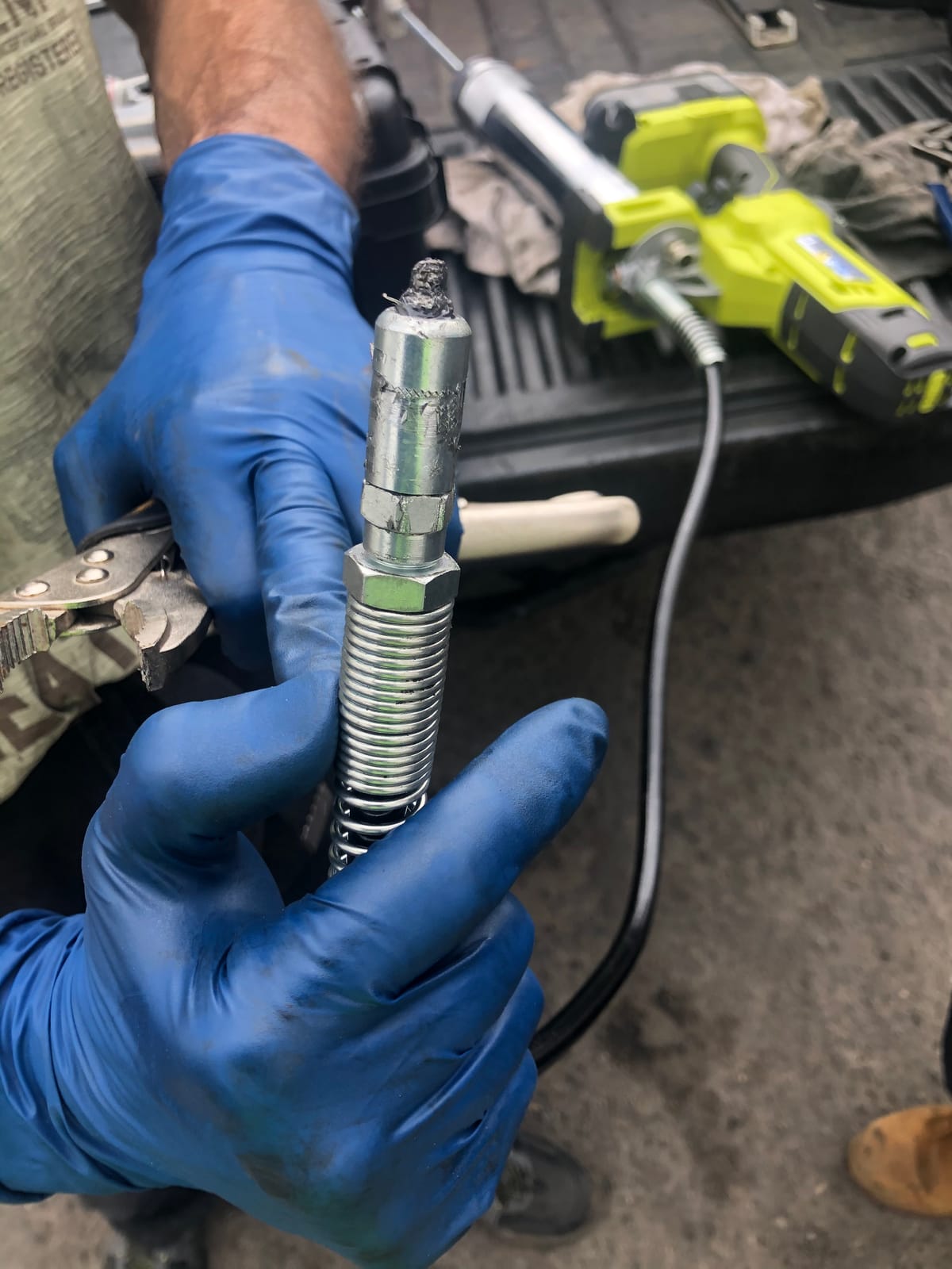 Ryobi 18V Volt Cordless Grease Gun P3410 (Tool-Only) customer photo 2