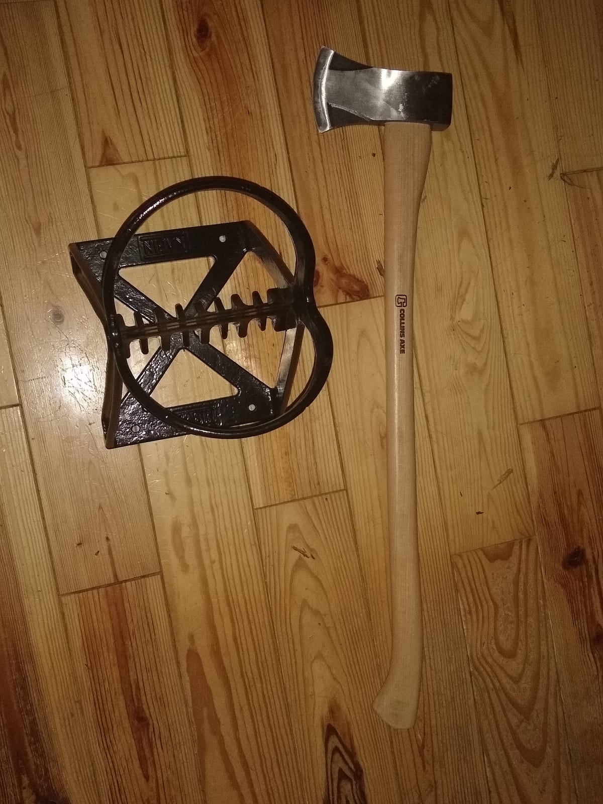 KABIN Kindle Quick Log Splitter - Manual Splitting Tool - Steel Wedge Point Splits Firewood Like A Boss Safely & Easily customer photo 2