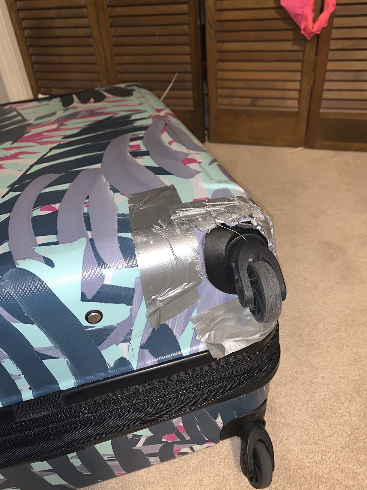 American Tourister Moonlight Hardside Expandable Luggage with Spinner Wheels, Navy, 3-Piece Set (21/24/28) customer photo 2