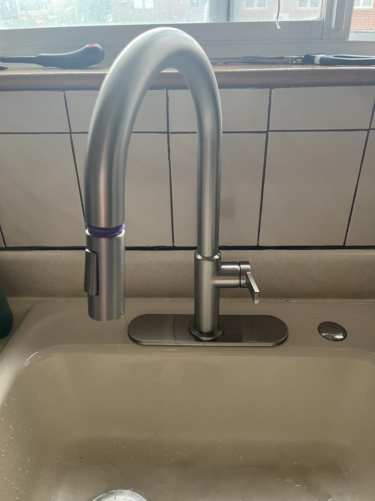 KRAUS Spot Free Stainless Steel Pull Down Kitchen Faucet KPF-2820SFS | 360-degree swivel spout, brass body with ceramic cartridge, quick connect sprayer hose, pre-attached water lines customer photo 1
