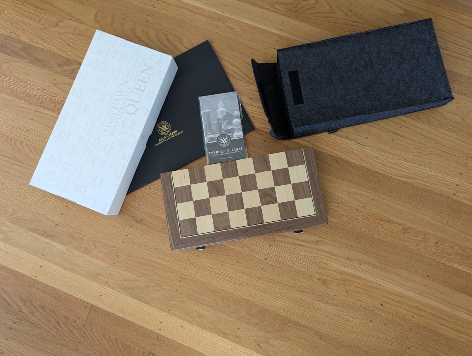 A&A Premium Tournament Chess Set, 19
