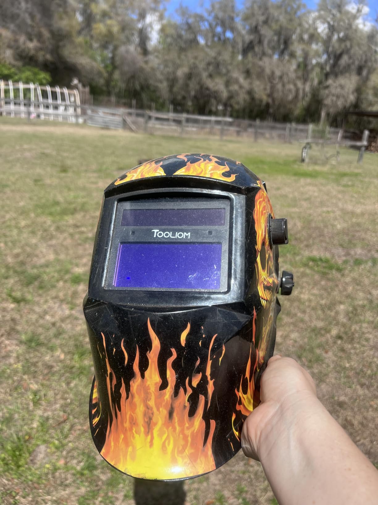 TOOLIOM Welding Helmet Auto Darkening Solar Powered with Adjustable Shade 3.5/9-13 for TIG MIG ARC Flaming Skull Design Welder Mask customer photo 1