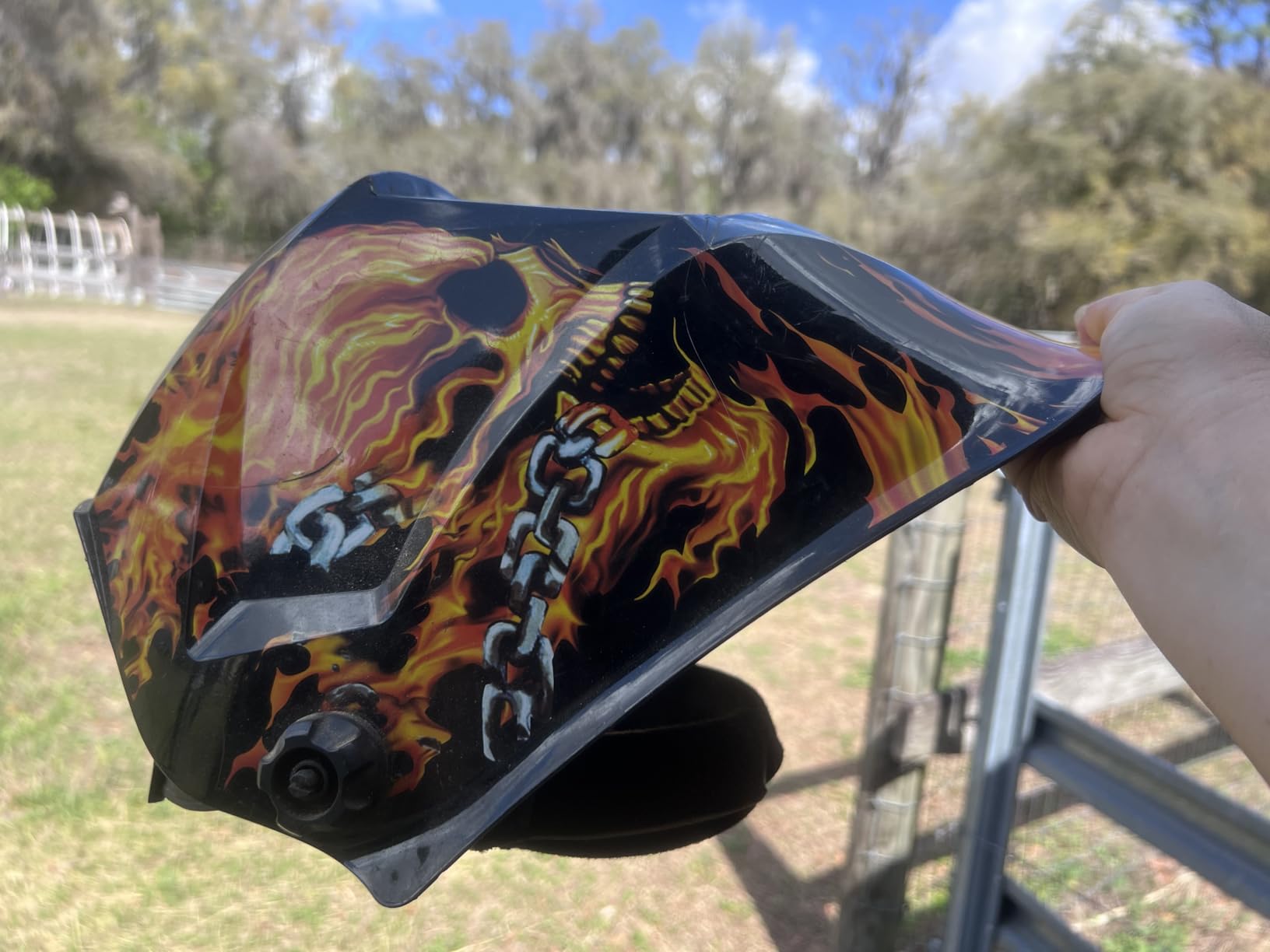 TOOLIOM Welding Helmet Auto Darkening Solar Powered with Adjustable Shade 3.5/9-13 for TIG MIG ARC Flaming Skull Design Welder Mask customer photo 2