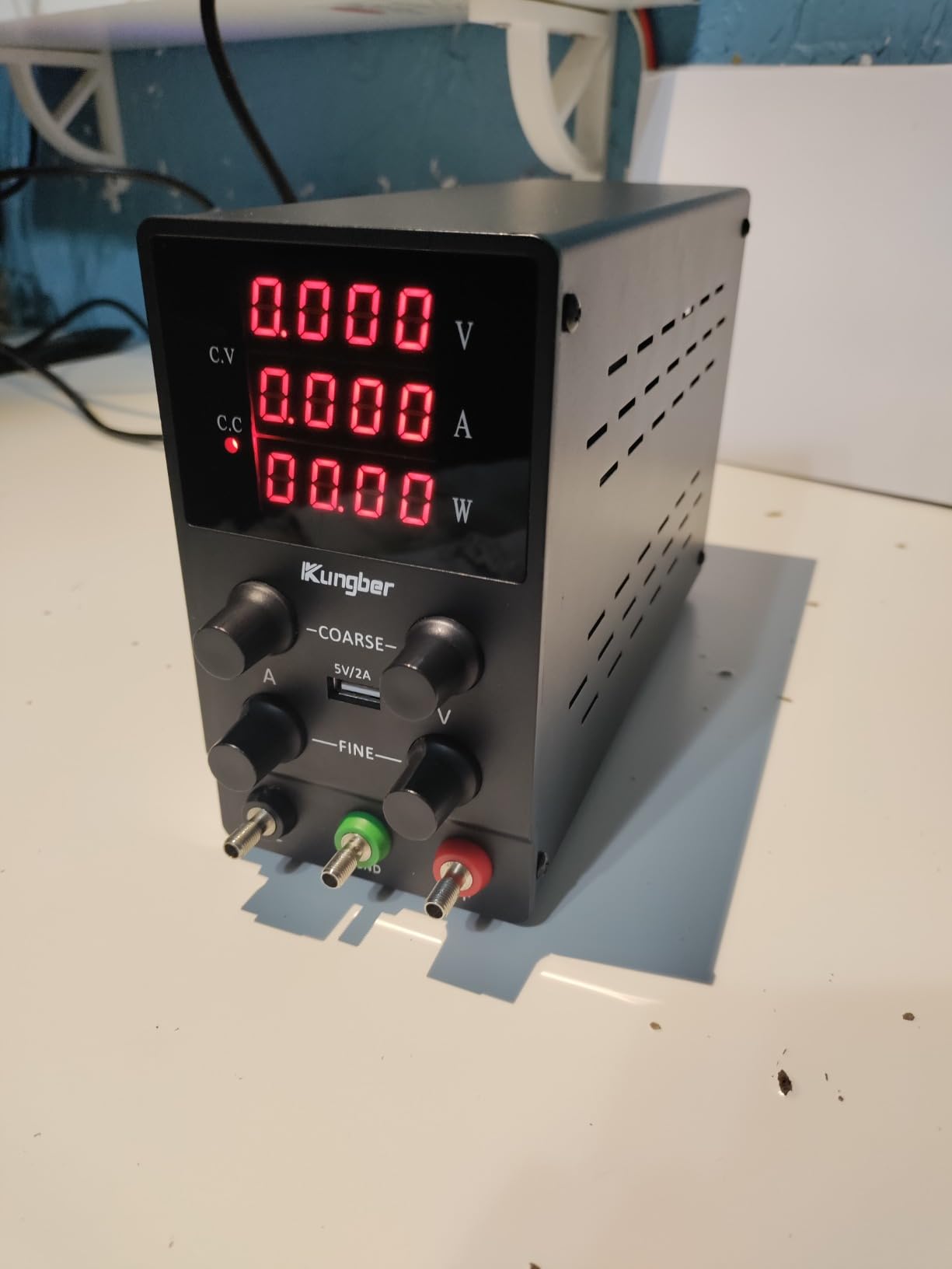 DC Power Supply Variable, 30V 10A Adjustable Switching Regulated DC Bench Power Supply with Intelligent Charging Mode, 18W USB Interface, Precision Encoder Knob (Black) customer photo 1