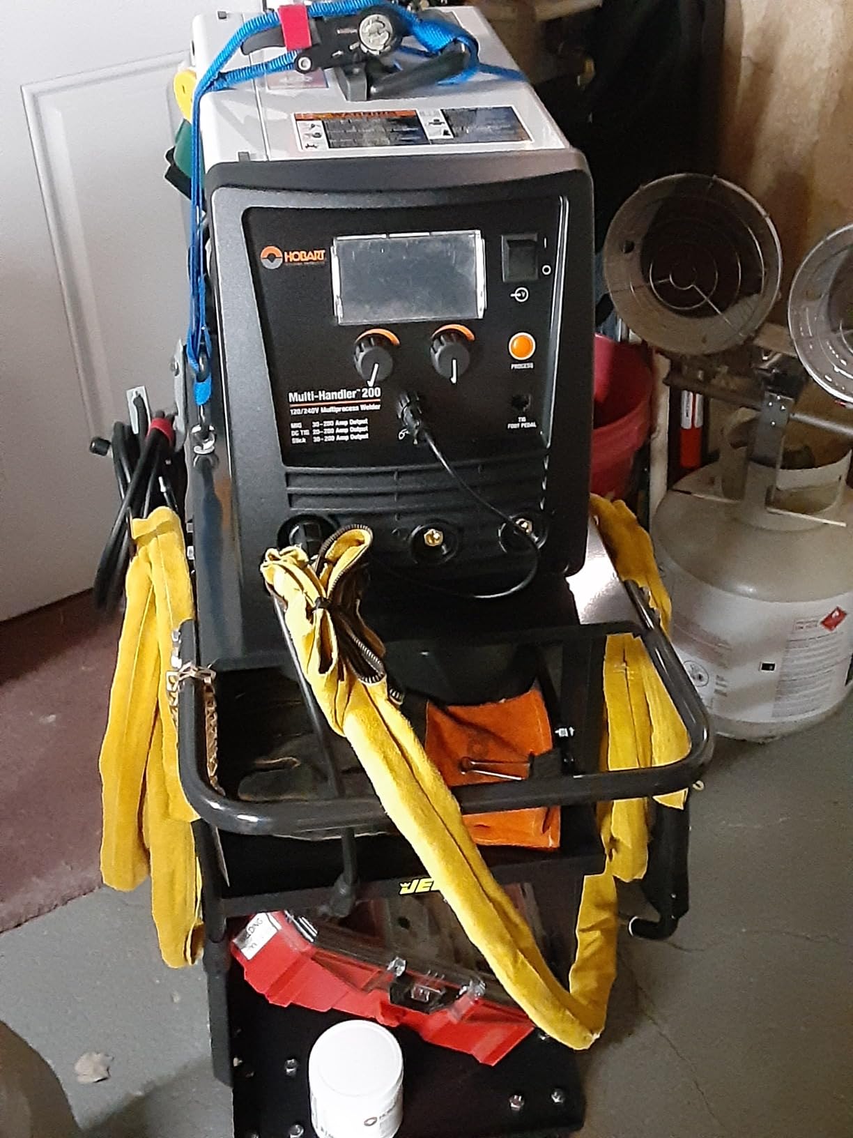 Weldpro 3-Tier Heavy Duty Welding Cart, Welder Cart for MIG/TIG Welder & Plasma Cutter, 400Lbs Capacity Rolling Welding Trolley with 360°Swivel Wheels & Safety Chains customer photo 1