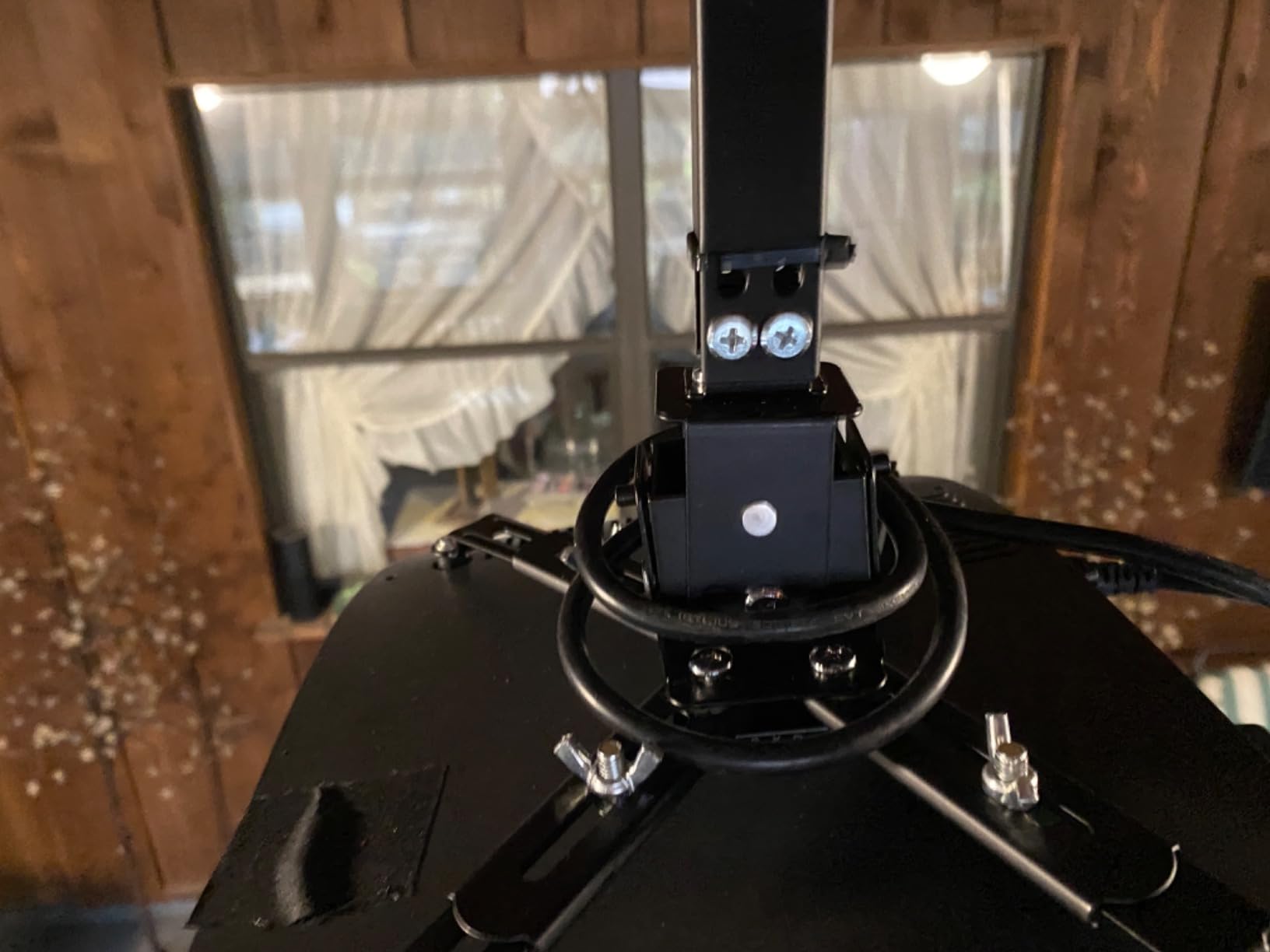 Projector Mount Wall or Ceiling Projection Mount Bracket with Adjustable Height and Extendable Arms Mounts for Home and Office Projector customer photo 2