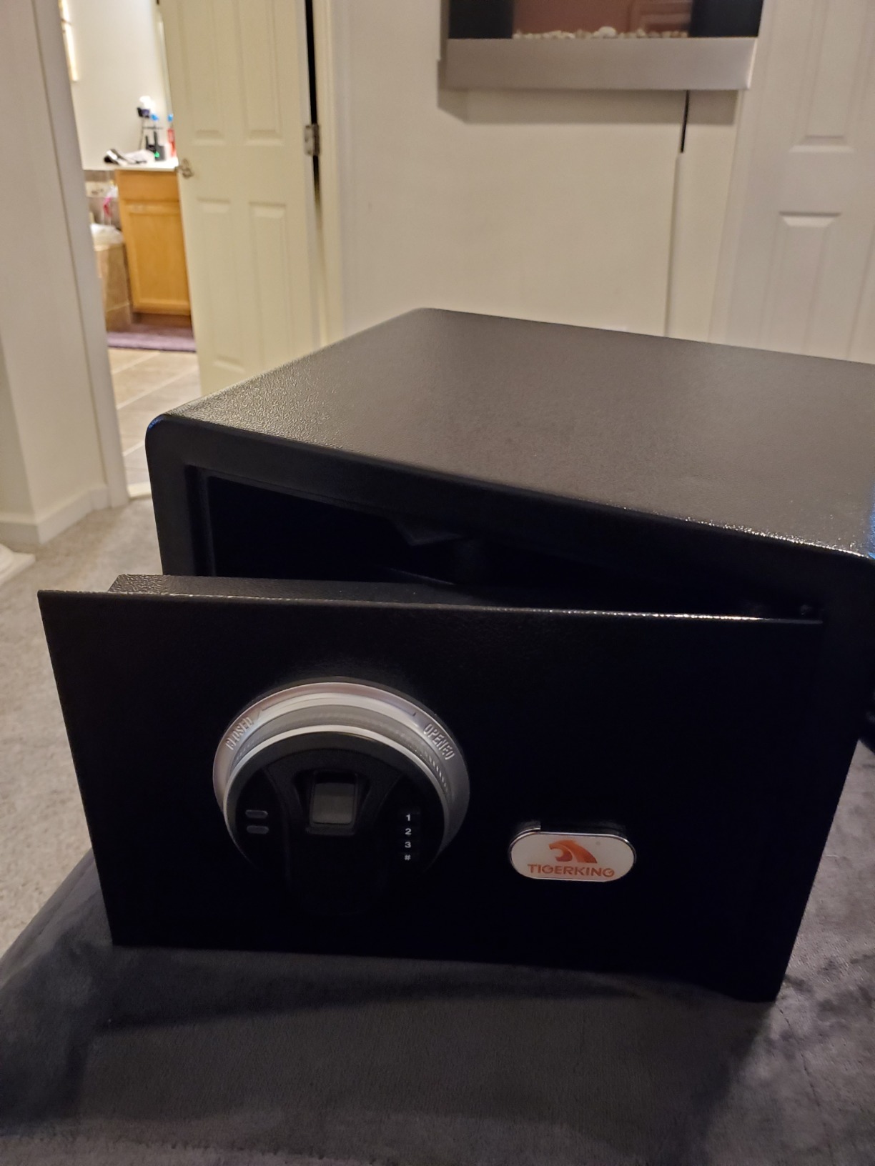TIGERKING Biometric Small Safe for Home, 20 lb Fingerprint Safe with Key and Keypad, Dual Locking Bolts, 1.2 Cu Ft, Removable Shelf, White customer photo 2