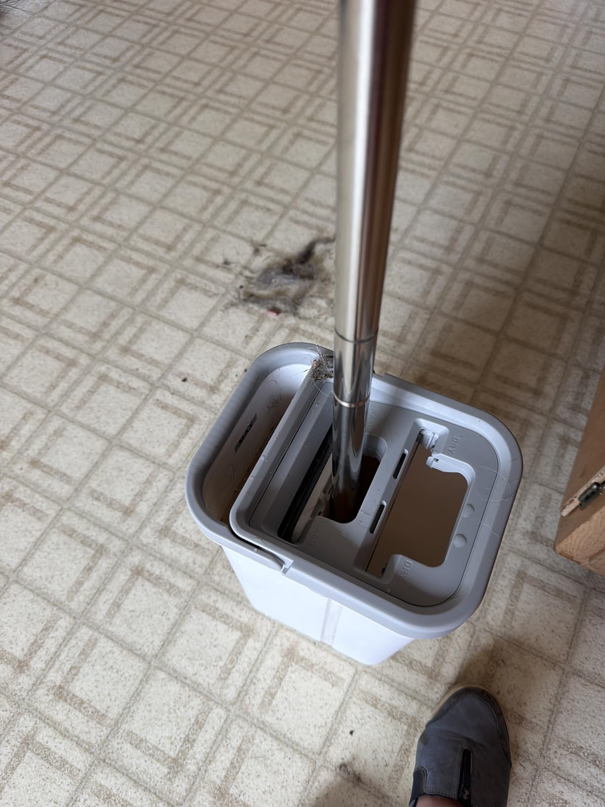JOYMOOP Wall Mop and Bucket Set, Hands-Free Flat Floor Mop with 3 Washable Microfiber Pads, Wet and Dry Use, Ideal for Home and Commercial Floor Cleaning customer photo 2