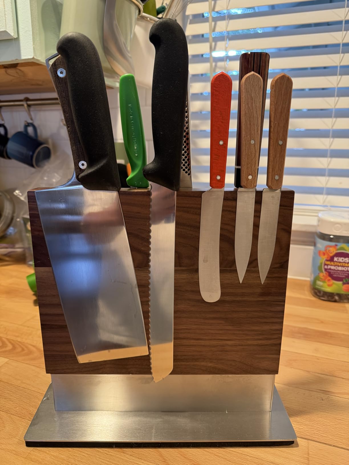 Magnetic Knife Holder with display stand, Double Sided Strong Magnetic Knife block for Kitchen counter top, Universal empty storage Organizer Block (Walnut Wood) customer photo 1