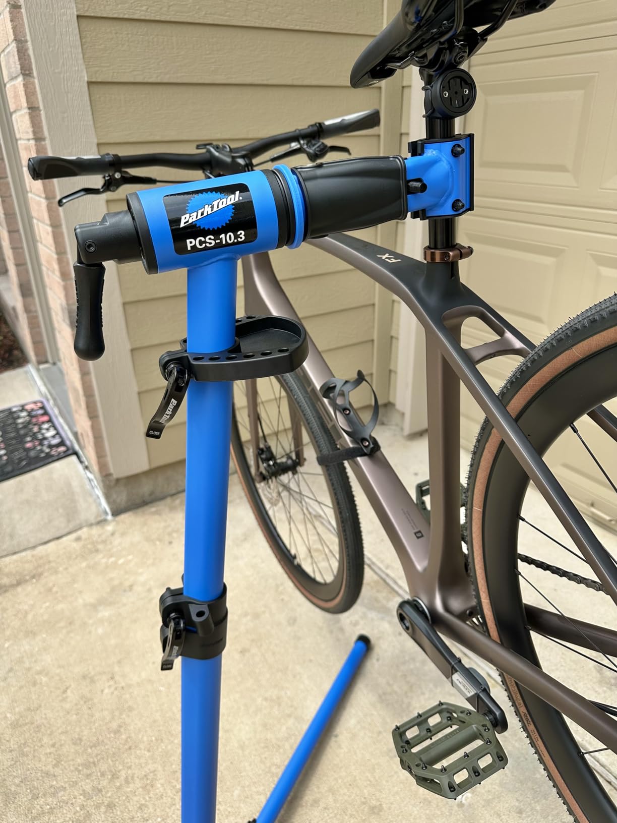Park Tool PCS-10.3 - Deluxe Home Mechanic Repair Stand customer photo 2