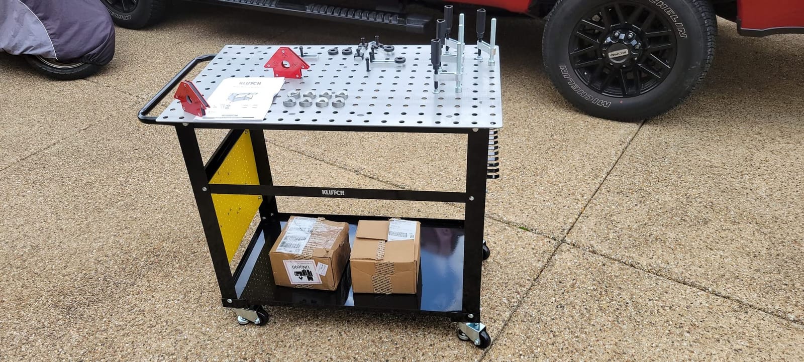 Klutch Mobile Welding Workstation, 26-Pc. Fit-Up Kit, 600-Lb. Capacity | 40in. x 24in. table, firm-grip handle, swivel casters, mobile fabrication/repair customer photo 2