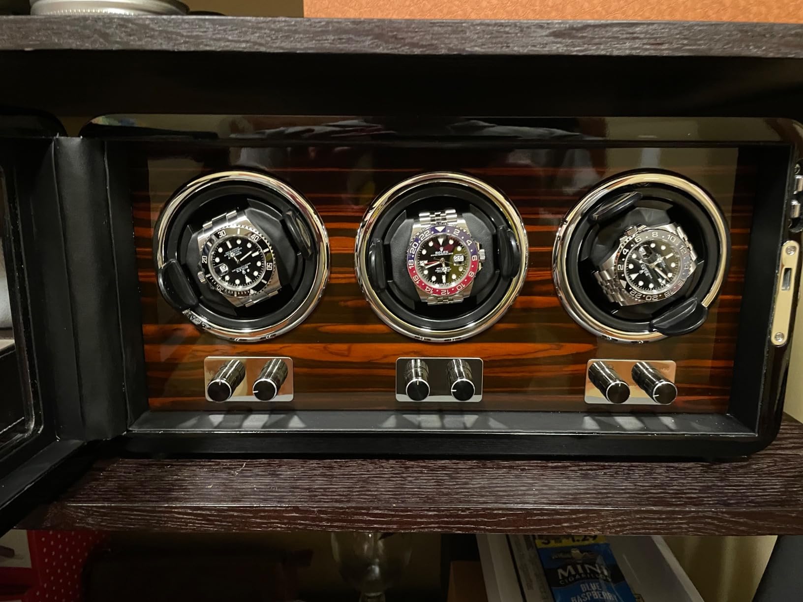 Oryx Watch Winders for 3/6 Automatic Watches Wooden Rotating Watch Case customer photo 2