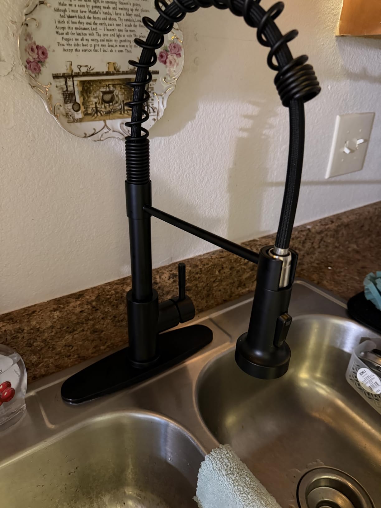 GIMILI Smart Touchless Kitchen Sink Faucet with Pull Down Sprayer, Motion Sensor Activated Hands-Free Single Handle Kitchen Faucet Brushed Nickel customer photo 1