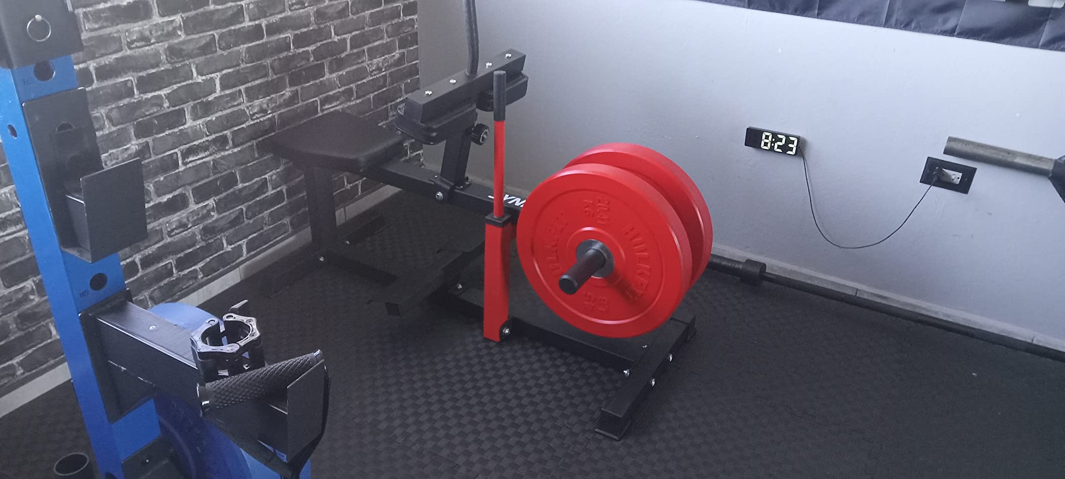 Synergee Seated Calf Raise Machine - 550 lb Max Capacity customer photo 2