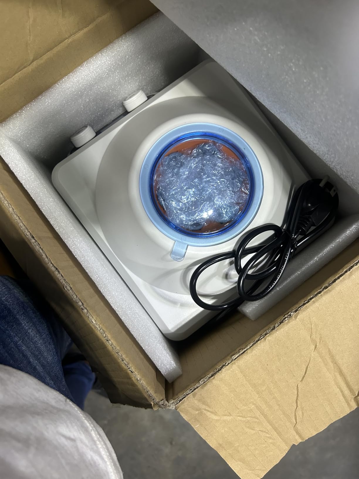 Mxmoonant Centrifuge Machine, 4000RPM Lab Benchtop PRP Centrifuges | 15MLx6 Capacity, LCD Display, 0-60Min Time Range, 0-4000RPM Speed Control, Stable Performance, Easy Installation customer photo 2
