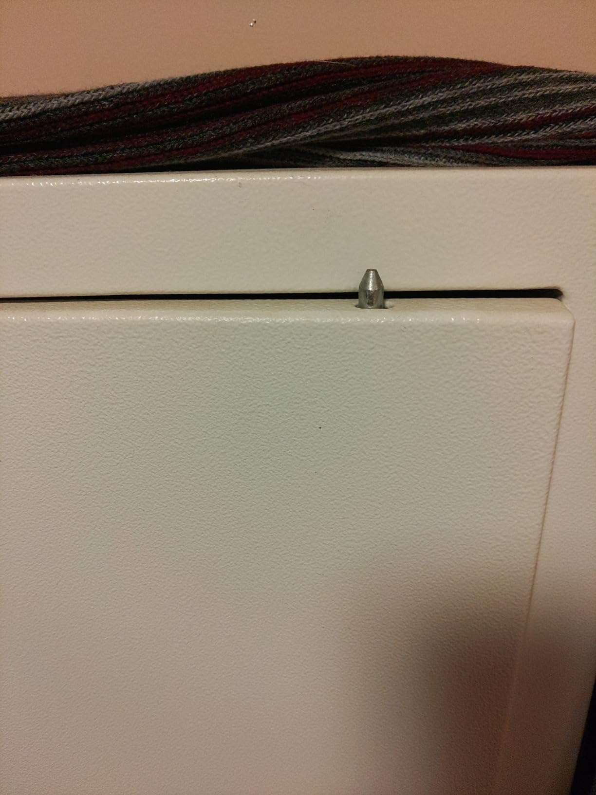 V-Line Closet Vault PLUS, White In-Wall Safe, Simplex Lock, CA DOJ Approved, 1.7 Cubic Feet, Fits Between 2 Wall Studs, Steel customer photo 1