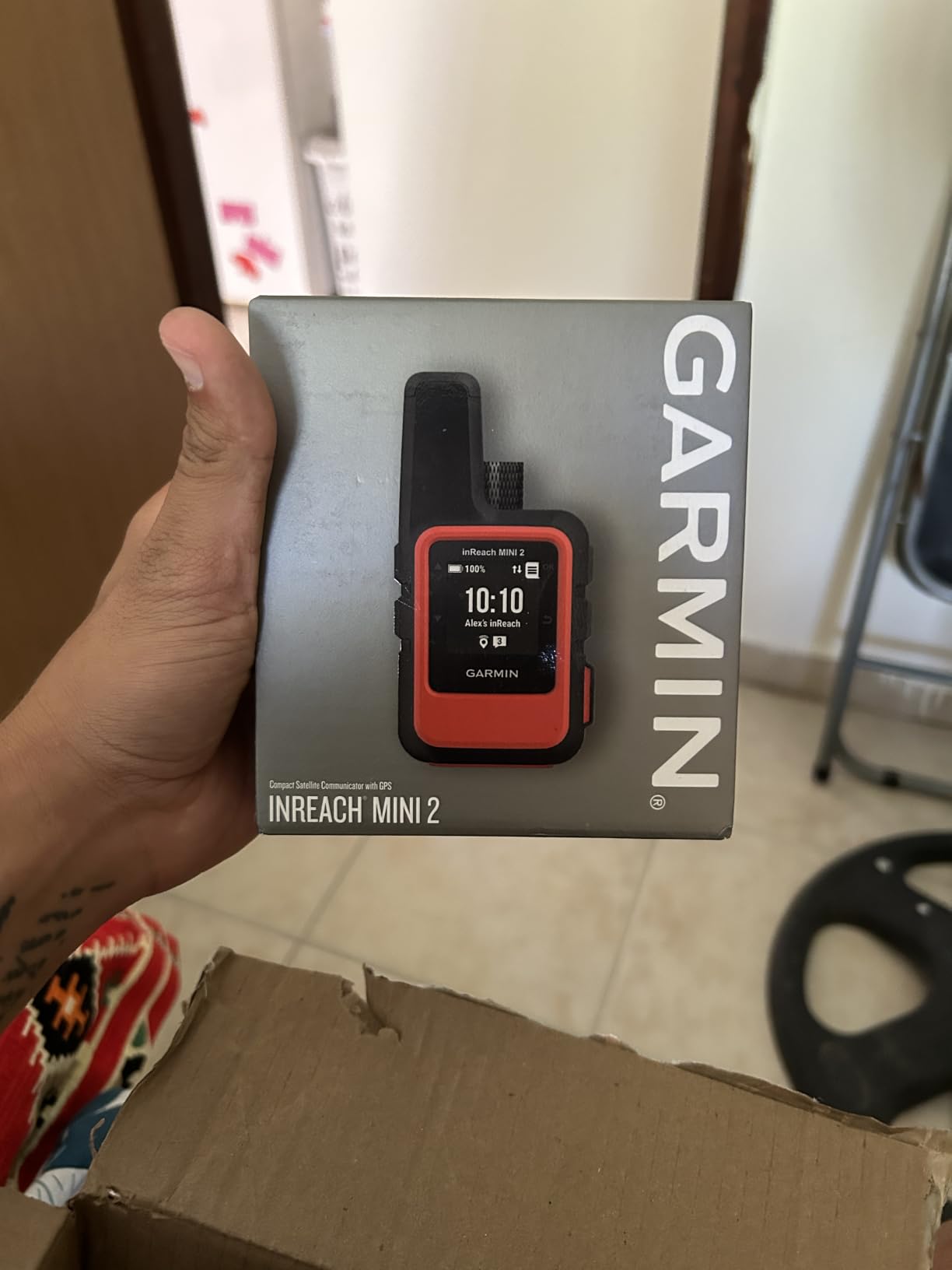 Garmin inReach Mini 2, Lightweight and Compact Satellite Communicator, Hiking Handheld, Black customer photo 1