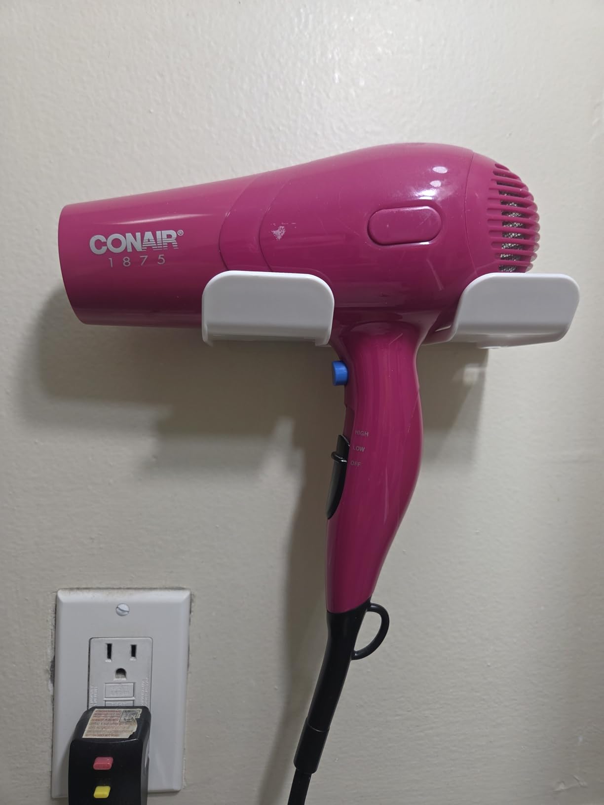 Universal Hair Dryer Holder, Self Adhesive Wall Mount, White customer photo 1