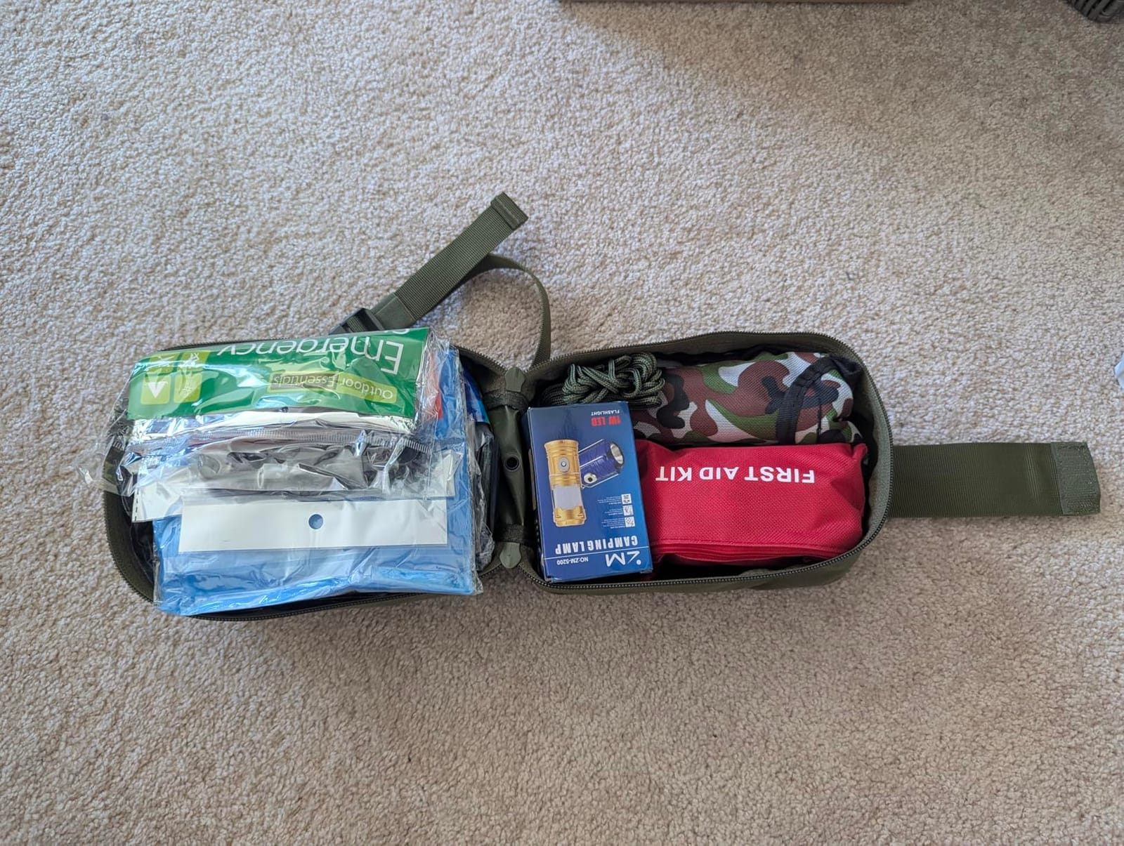 Survival Kit, 250Pcs Survival Gear First Aid Kit with Molle System Compatible Bag and Emergency Tent, Emergency Kit for Earthquake, Outdoor Adventure, Hiking, Hunting, Gifts for Men Women customer photo 1