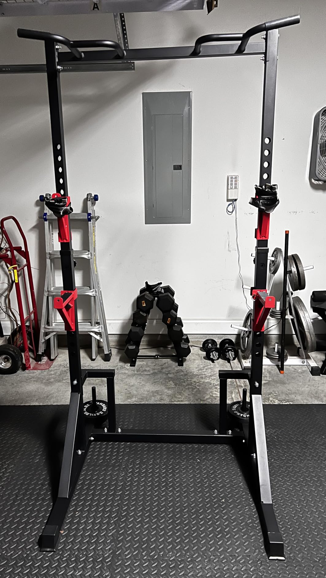 CANPA Multifunction Power Rack with Pull up Bar, Heavy Capacity and Adjustable Squat Stand Rack customer photo 2