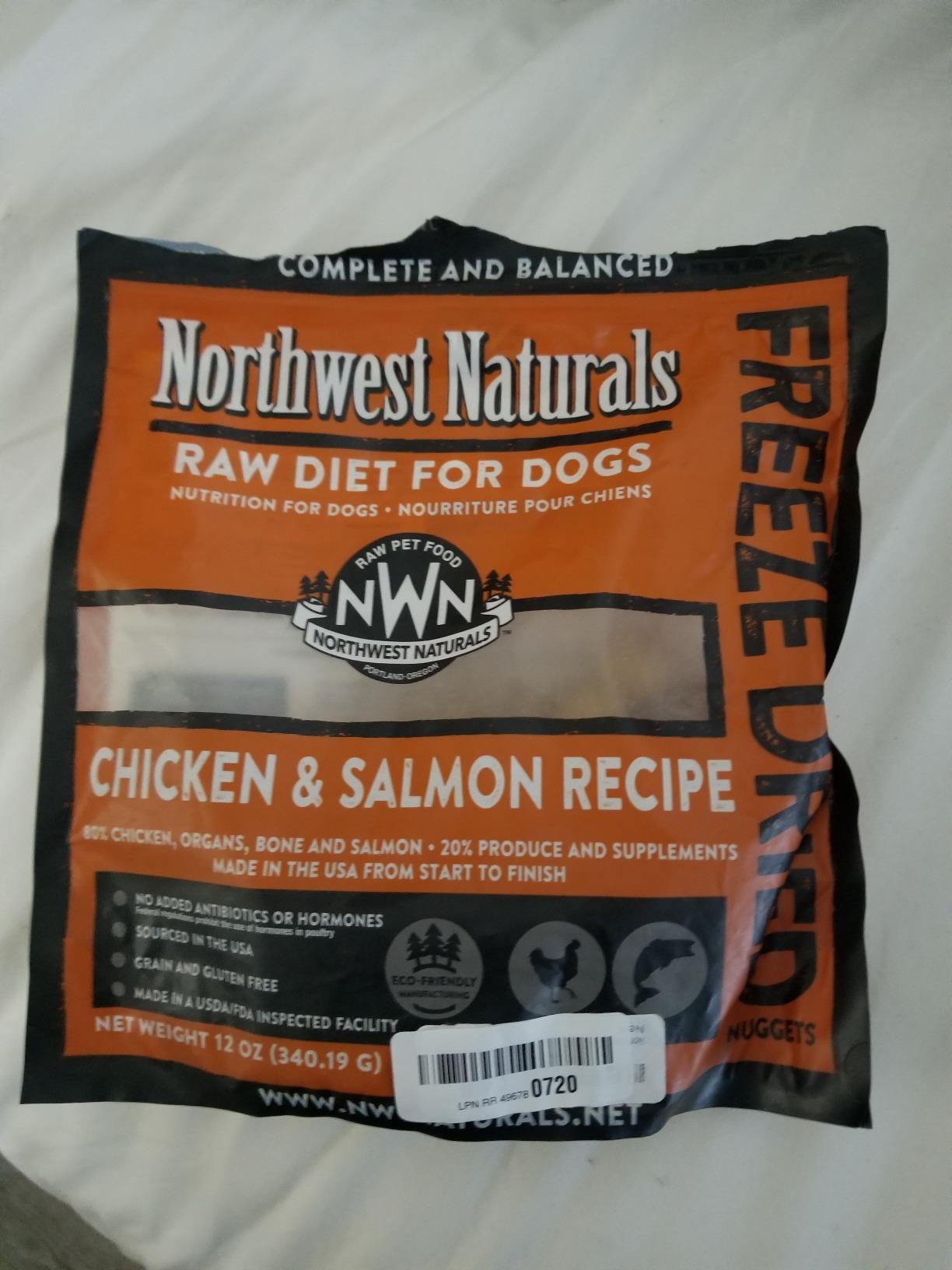 Northwest Naturals Freeze-Dried Chicken & Salmon Dog Food - Bite-Sized Nuggets - Grain-Free, High-Protein, Raw Diet, Human-Grade, Limited Ingredients, All Natural, Omega-3 for Skin & Coat - 25 Oz customer photo 1