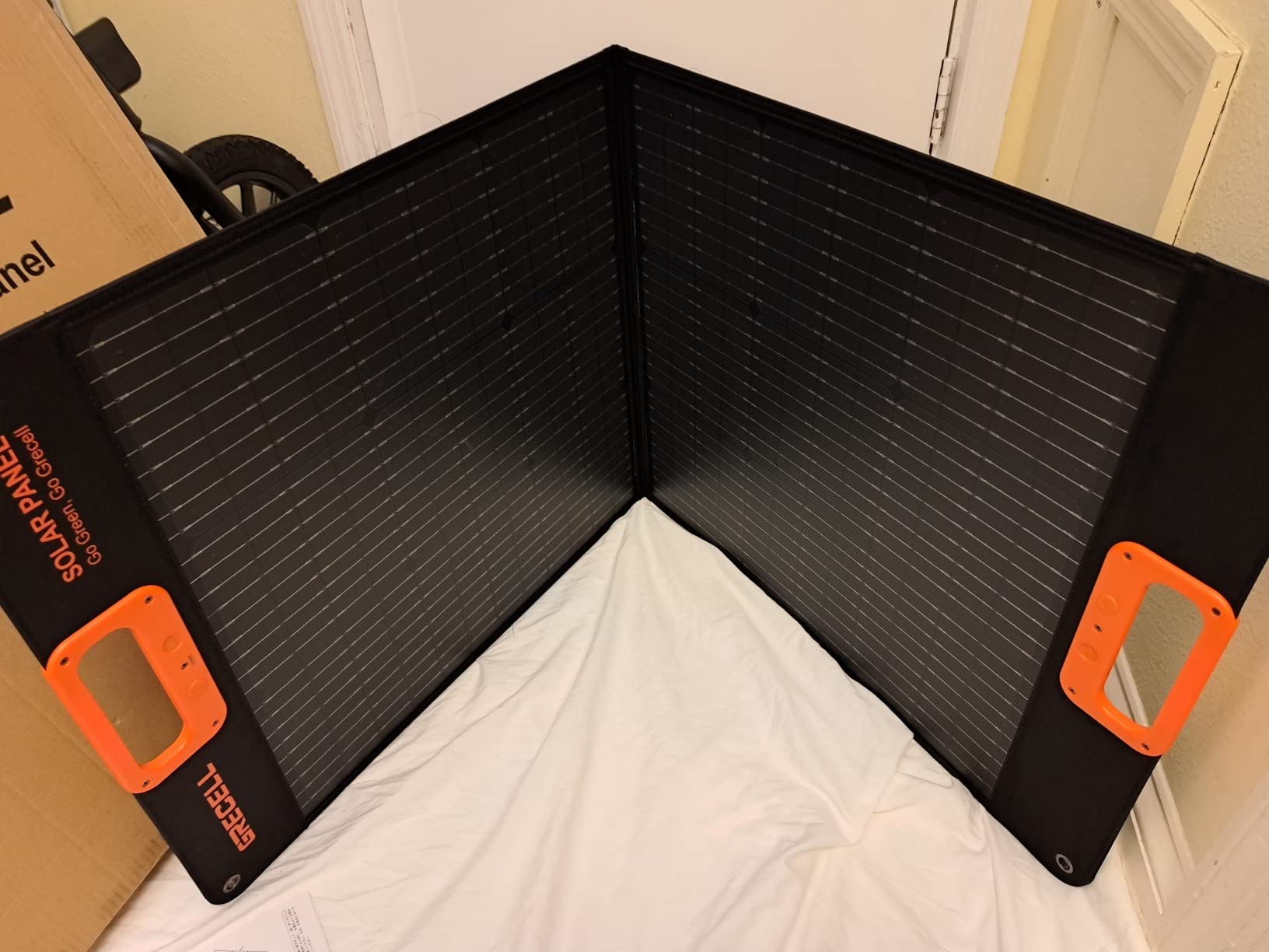 200W Portable Solar Panel for Power Station, Solar Charger w/ 4 Kickstands | 24% High Efficiency Waterproof Foldable Solar Panel Kit w/DC XT60 Anderson Aviation Output for Outdoor RV Camper Blackout customer photo 1