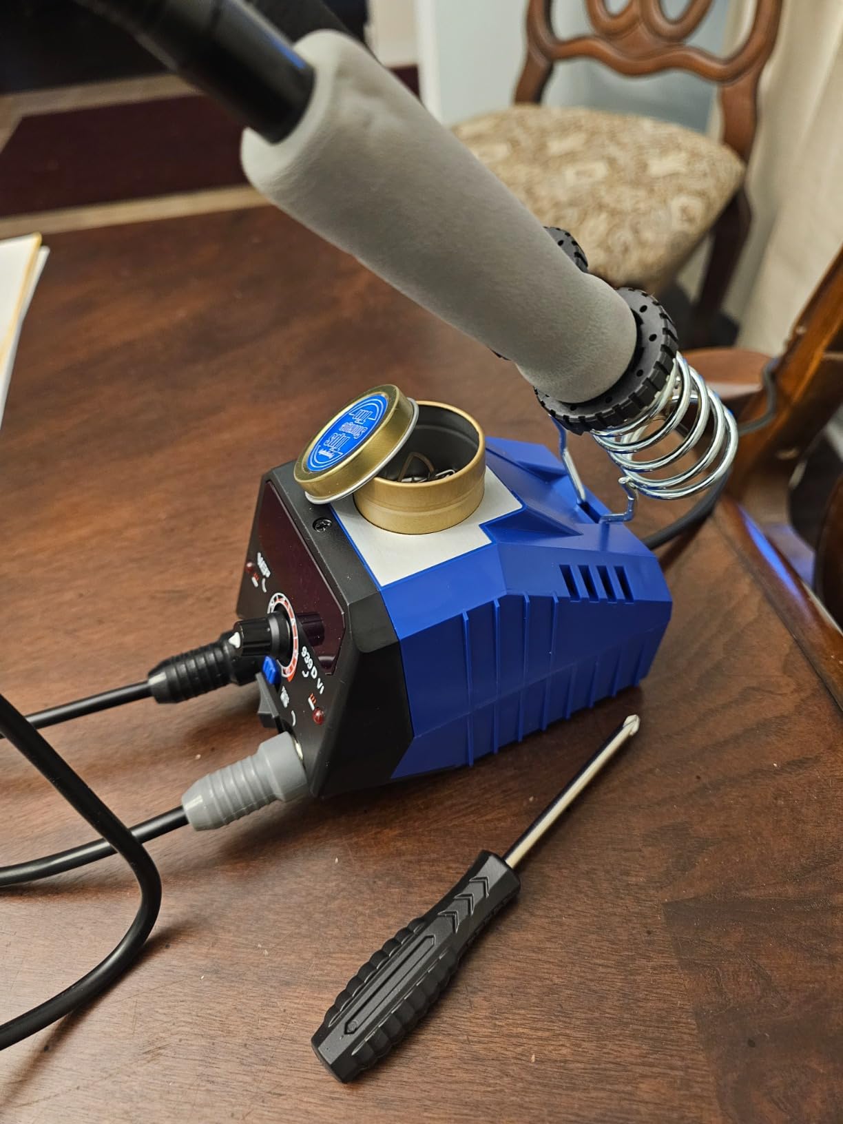 WEP 939D-VI Dual Pen Wood Burning Kit 250-750°C/482-1382°F A/B Toggle Wood Burning Tool with 2 Detachable Pens, 20 Wood burner Tips, Dual-Barrel Holder. Suitable for Pyrography, Leather Burning Kit customer photo 1