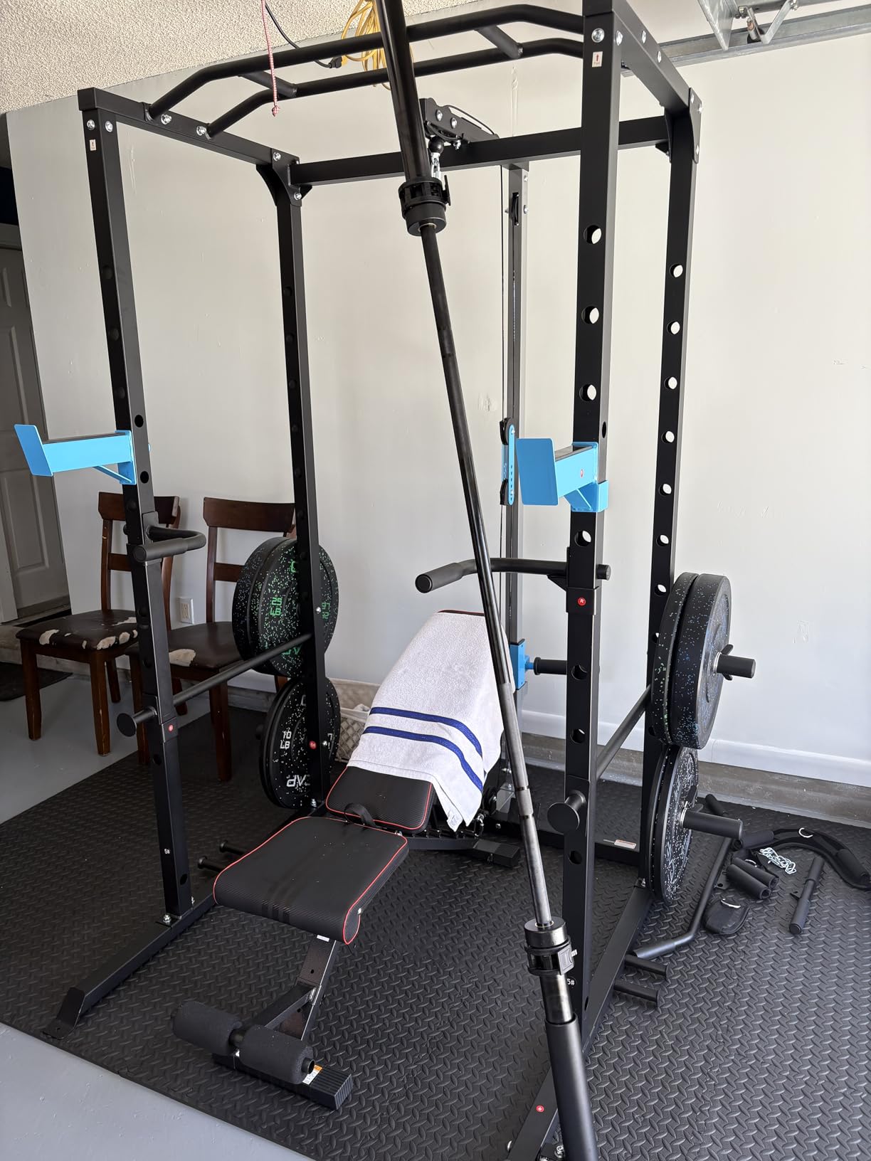 ULTRA FUEGO Power Cage, Multi-Functional Power Rack with J-Hooks, Dip Handles, Landmine Attachment customer photo 2